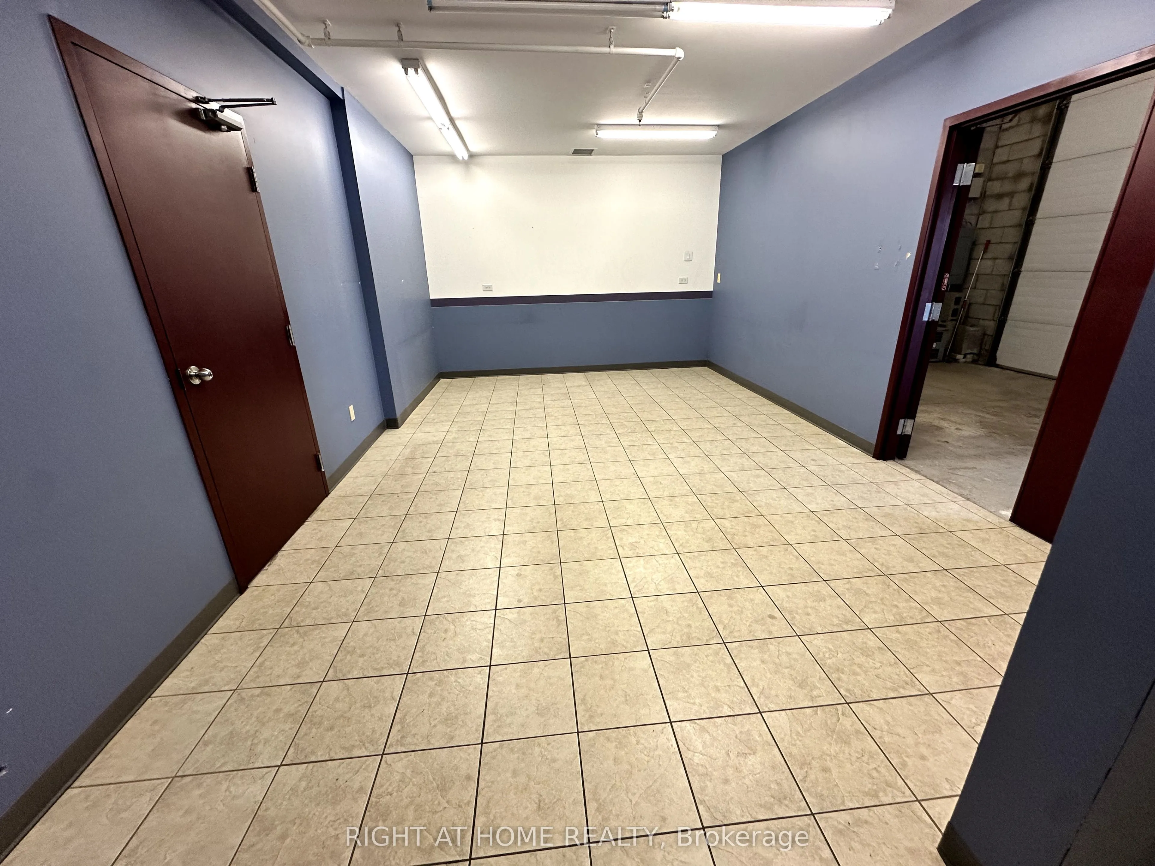 17075 Leslie Street, #27