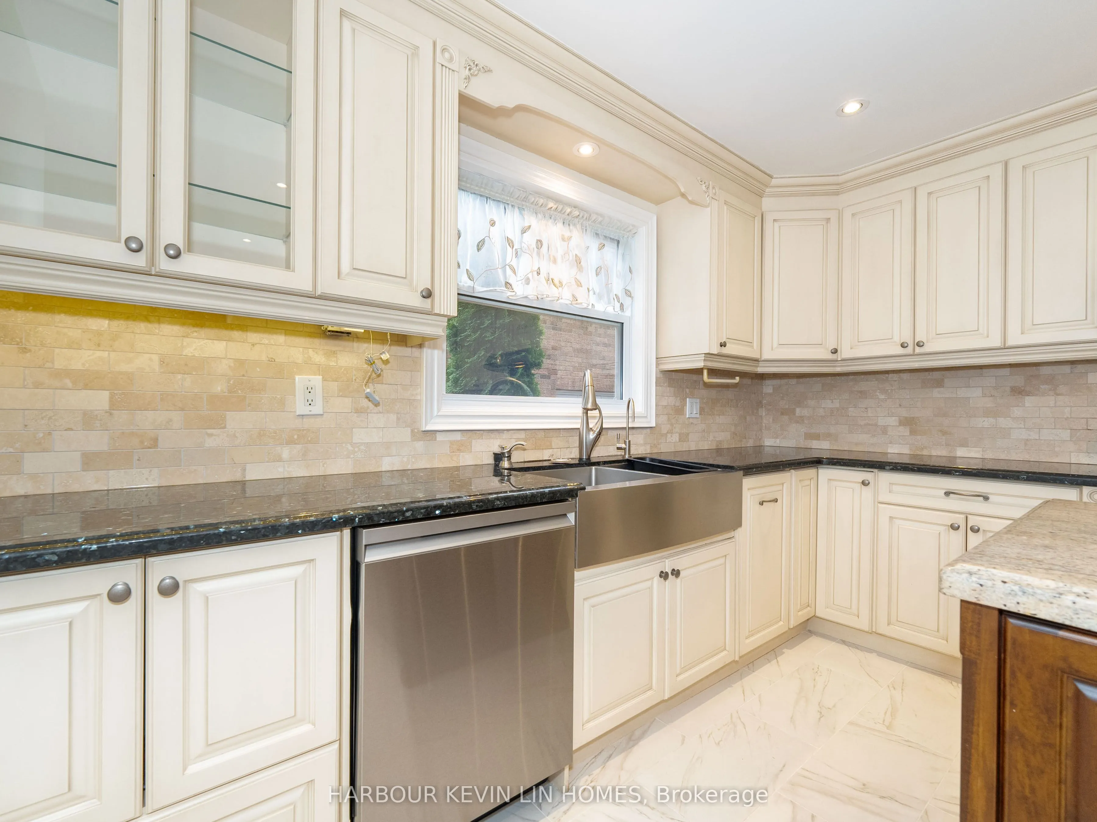 39 Montclair Road