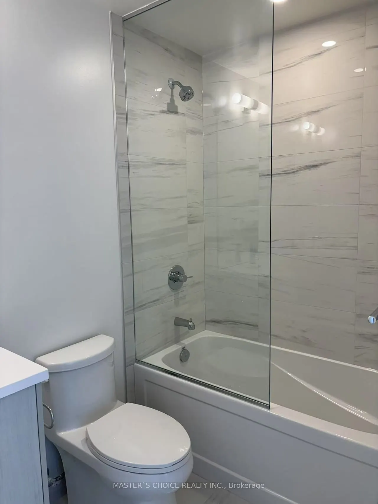 28 Interchange Way, #3303
