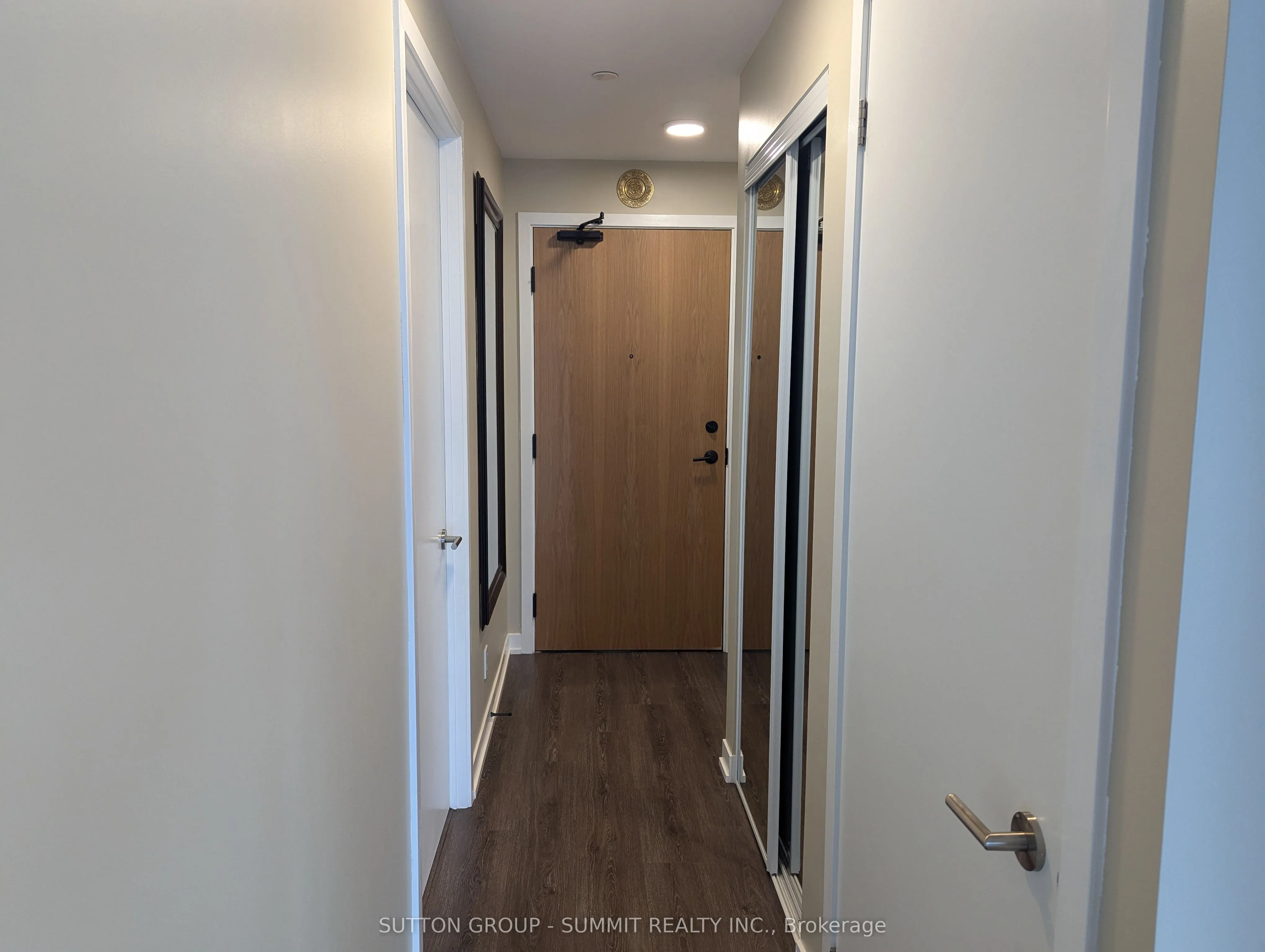 7950 BATHURST Street, #204