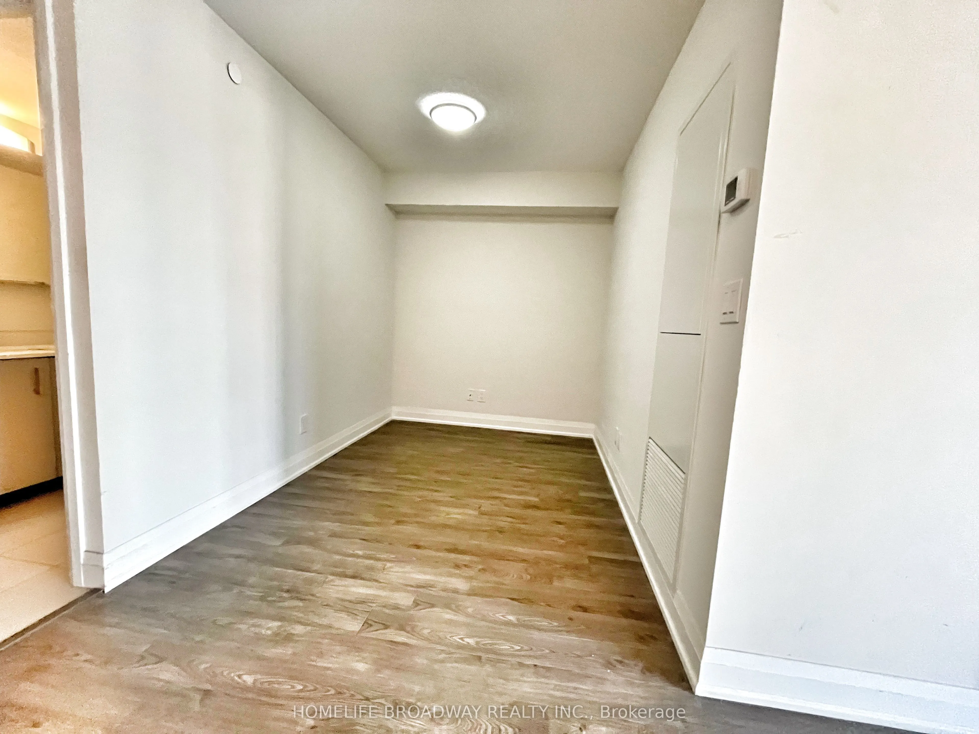 18 Uptown Drive, #606