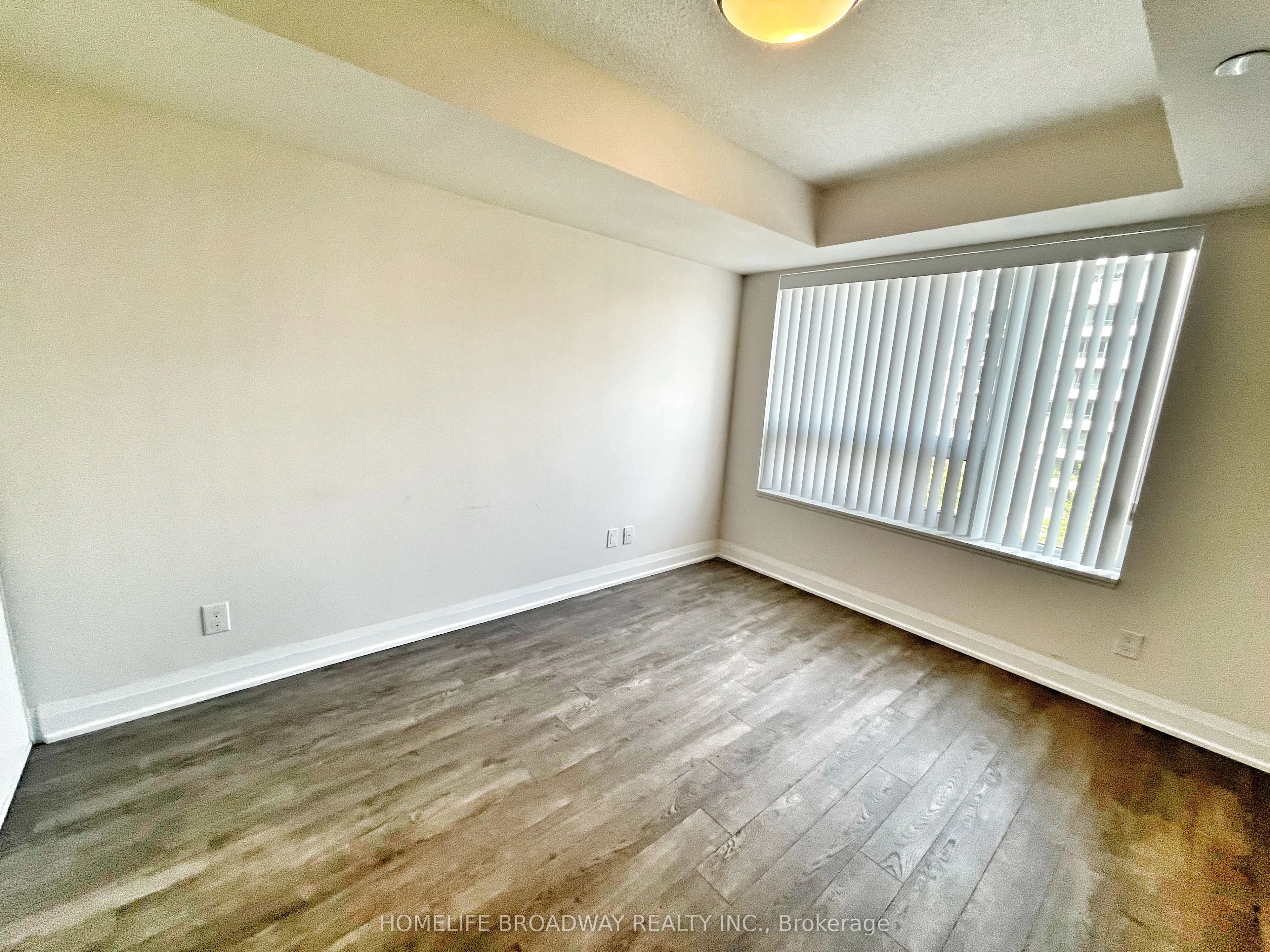 18 Uptown Drive, #606