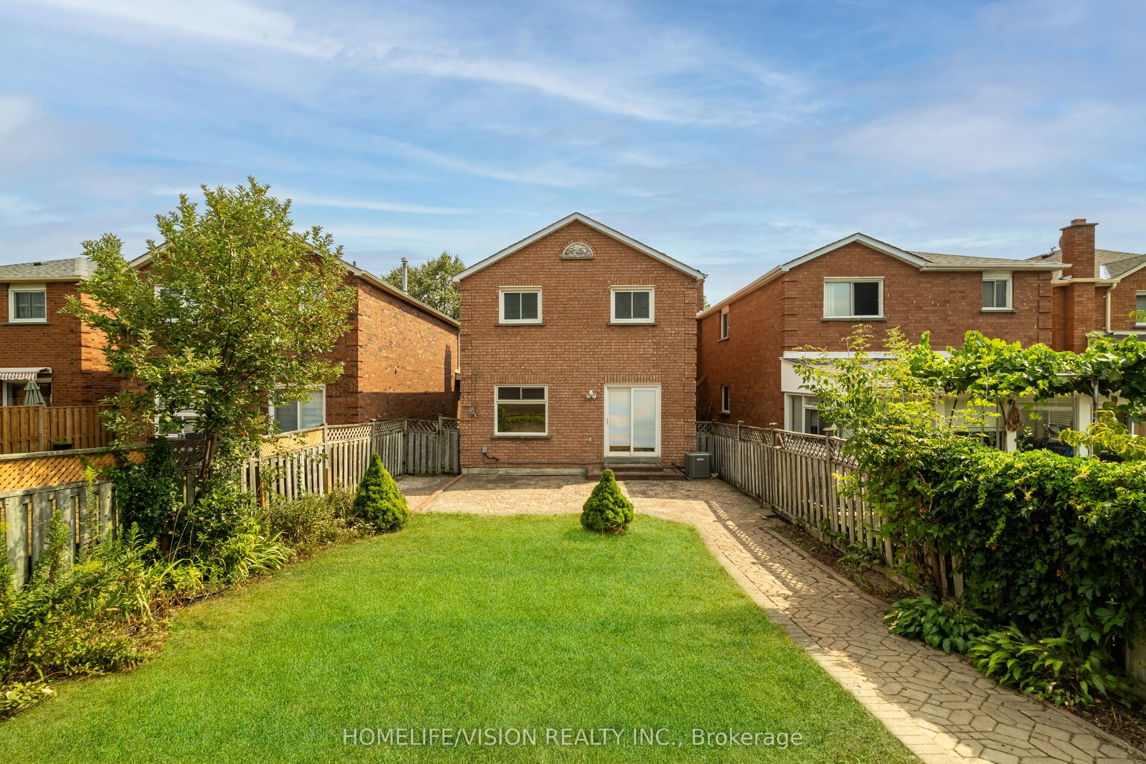 32 Mountfield Crescent