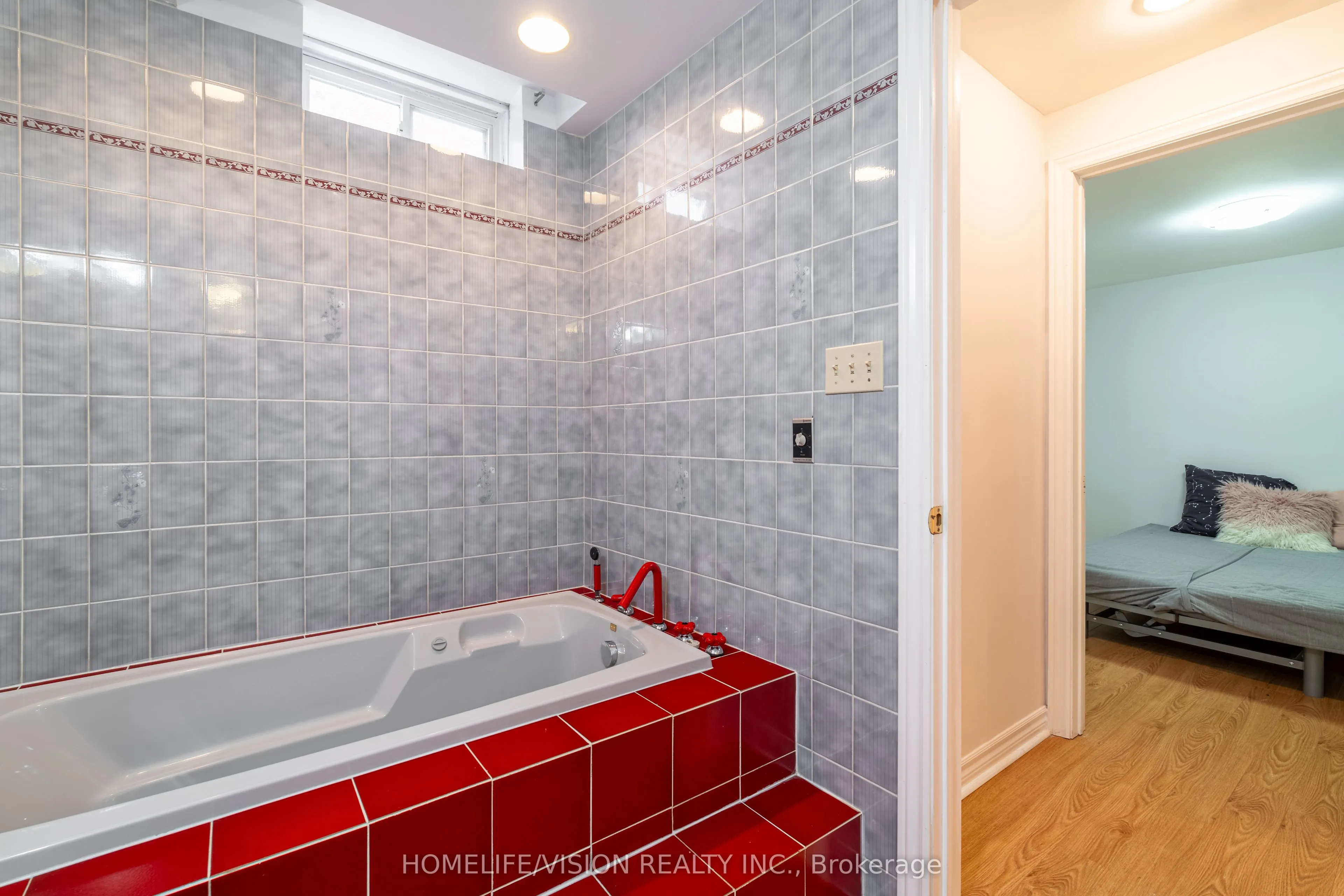 32 Mountfield Crescent