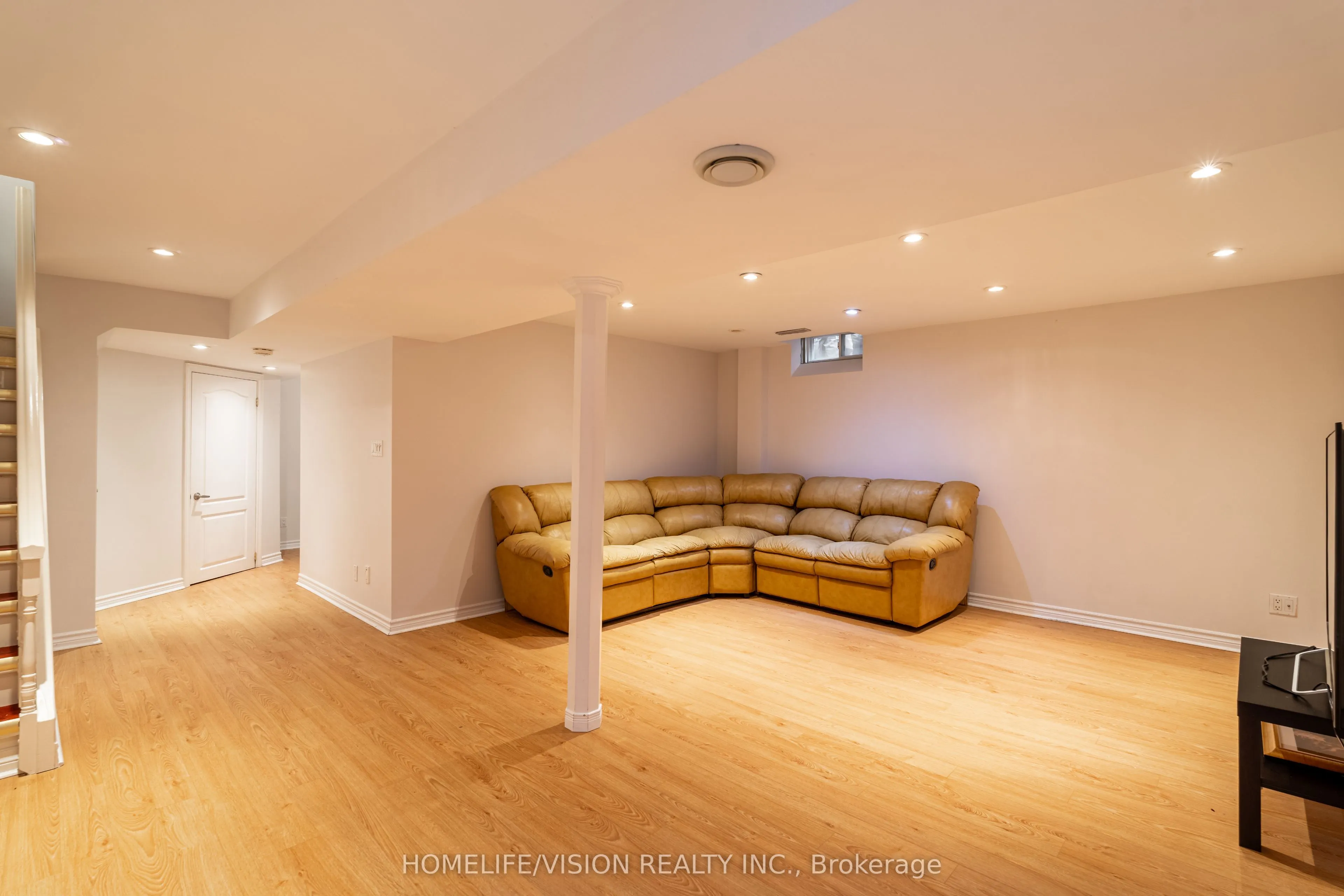 32 Mountfield Crescent
