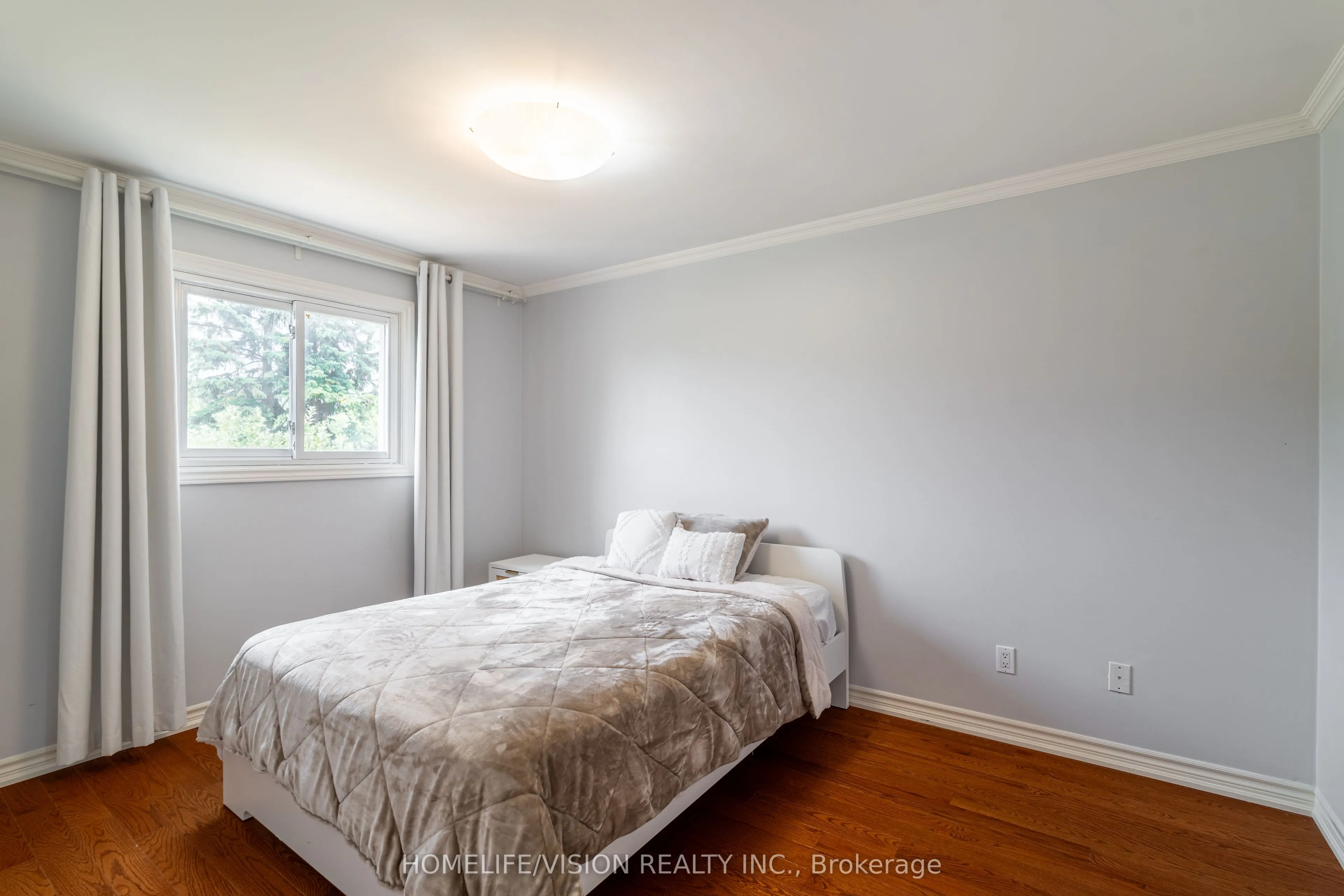 32 Mountfield Crescent