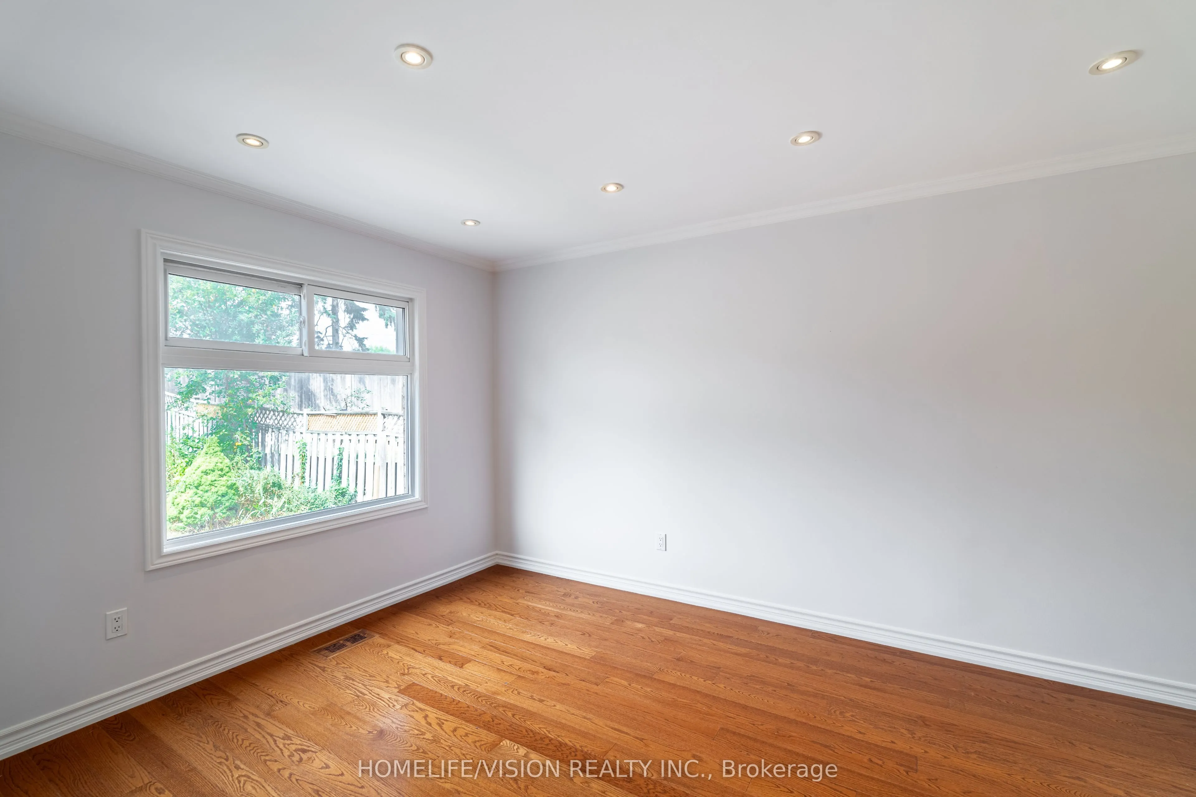 32 Mountfield Crescent