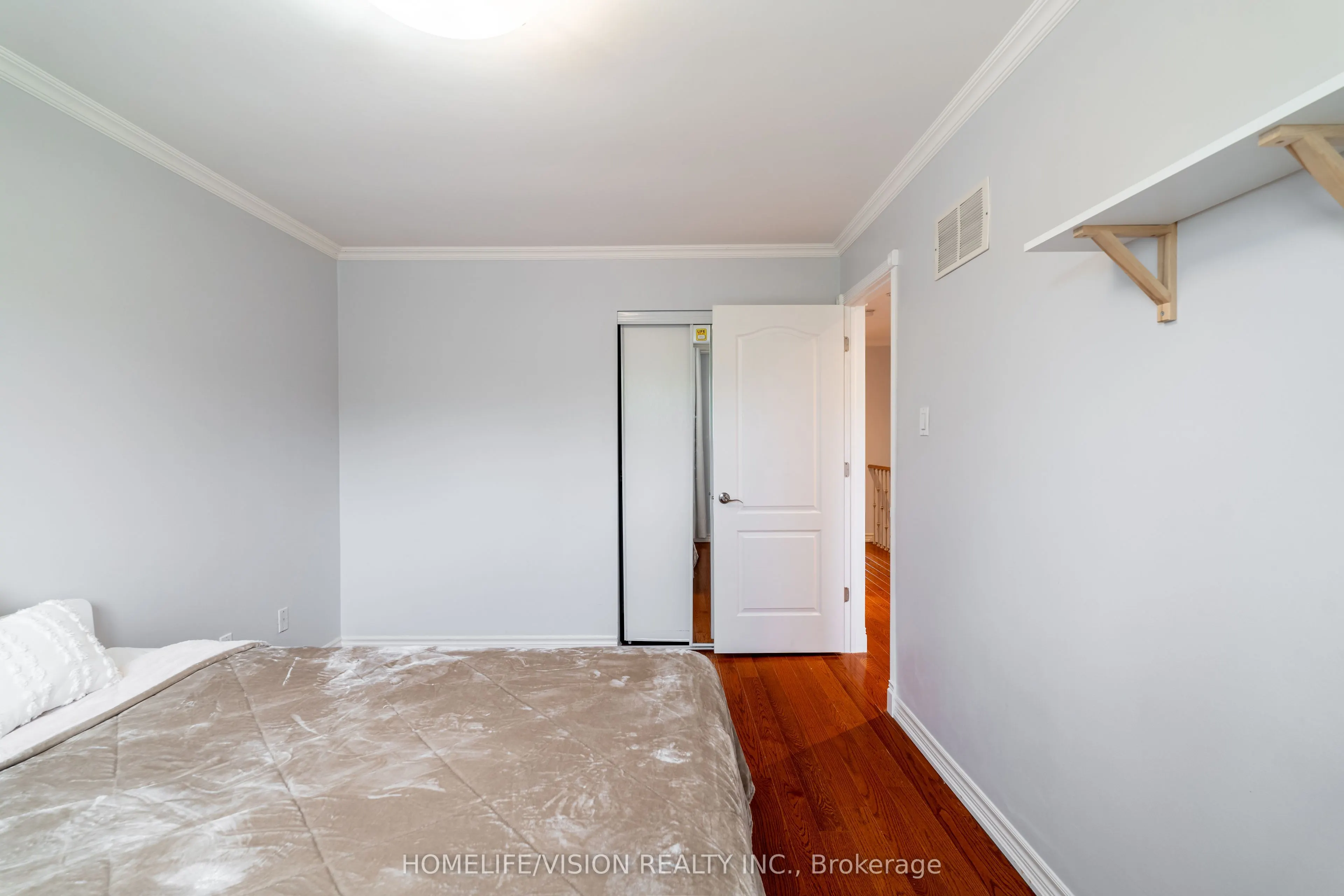 32 Mountfield Crescent