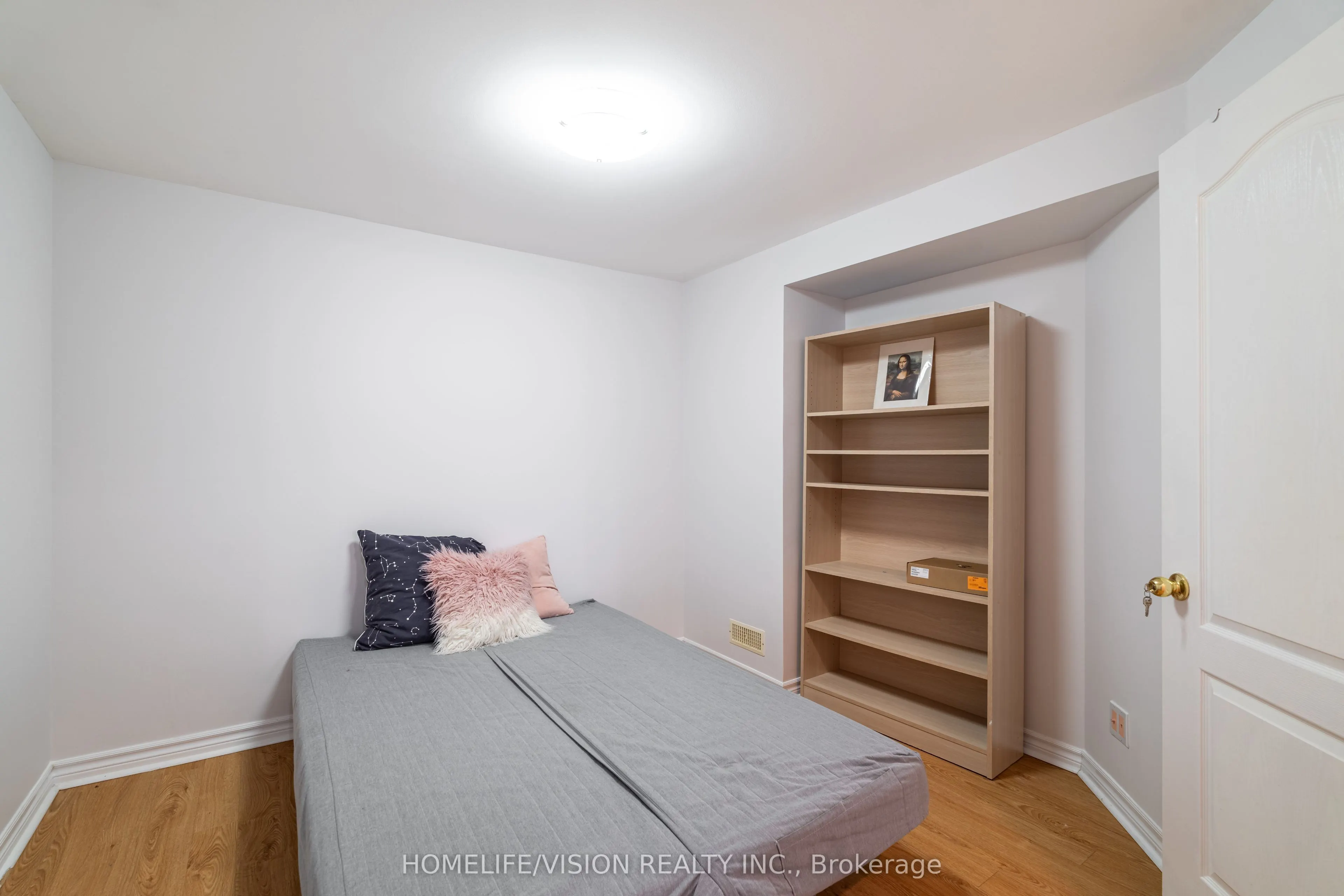 32 Mountfield Crescent