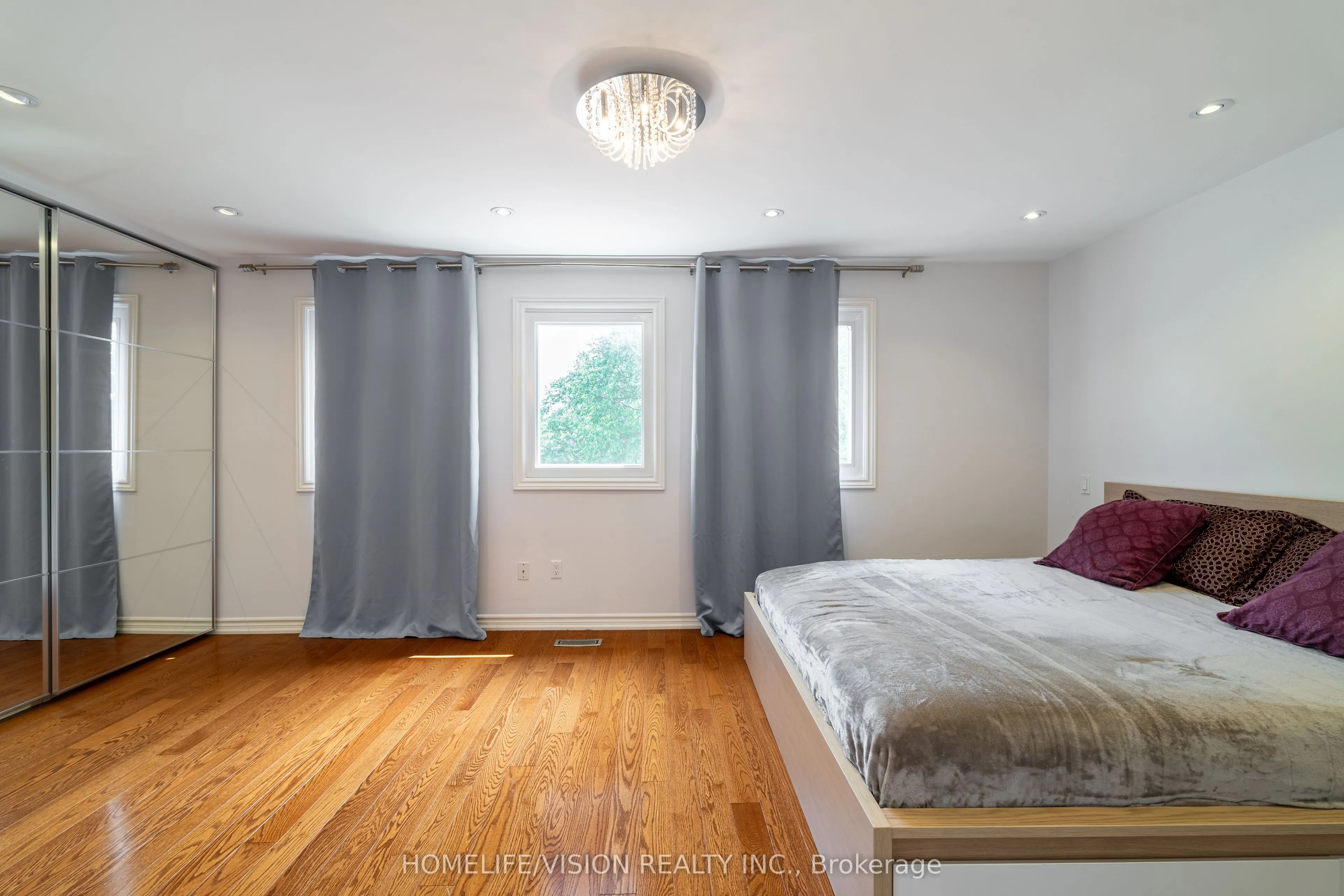 32 Mountfield Crescent