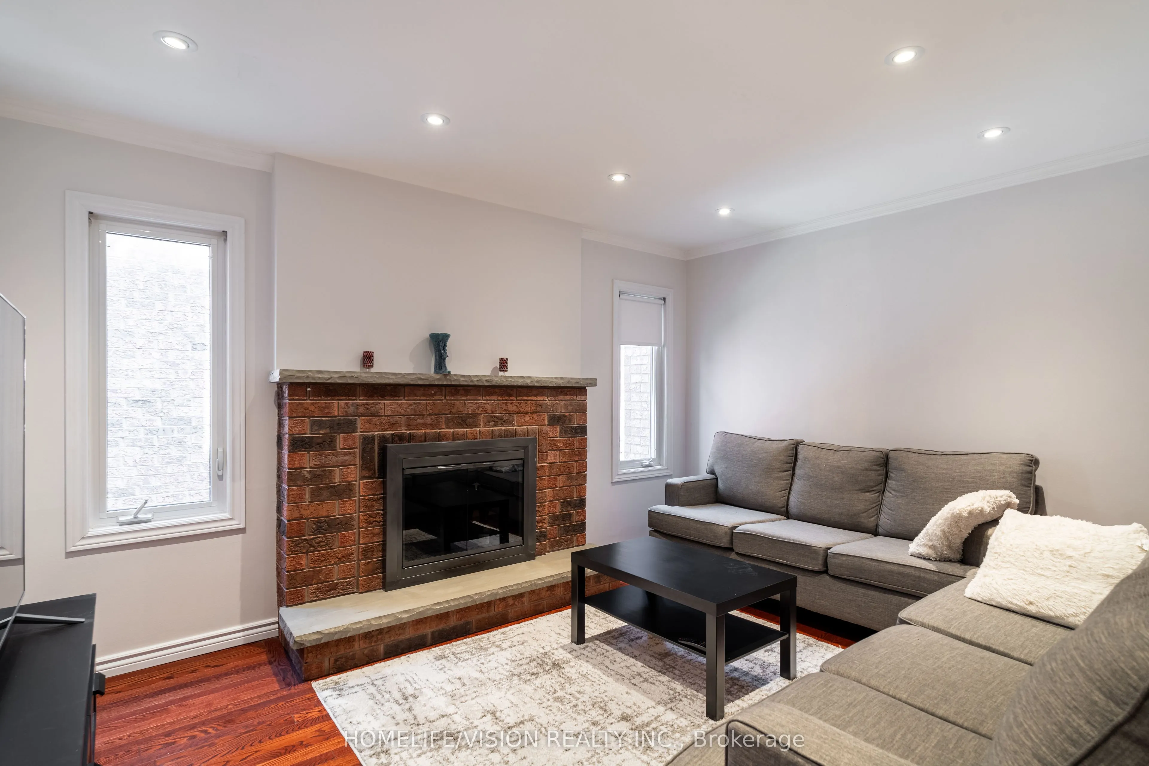 32 Mountfield Crescent