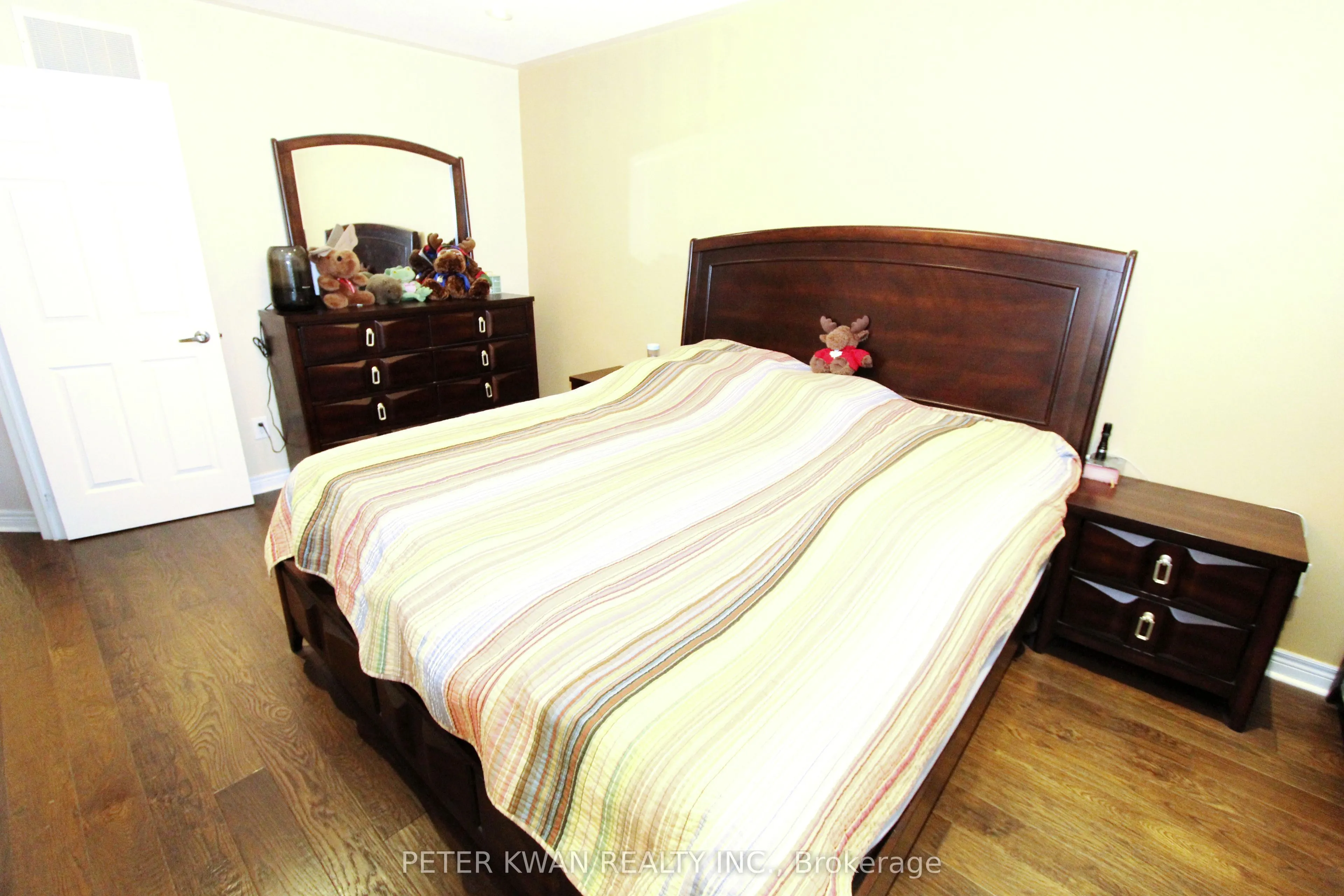 121 Warbler Avenue