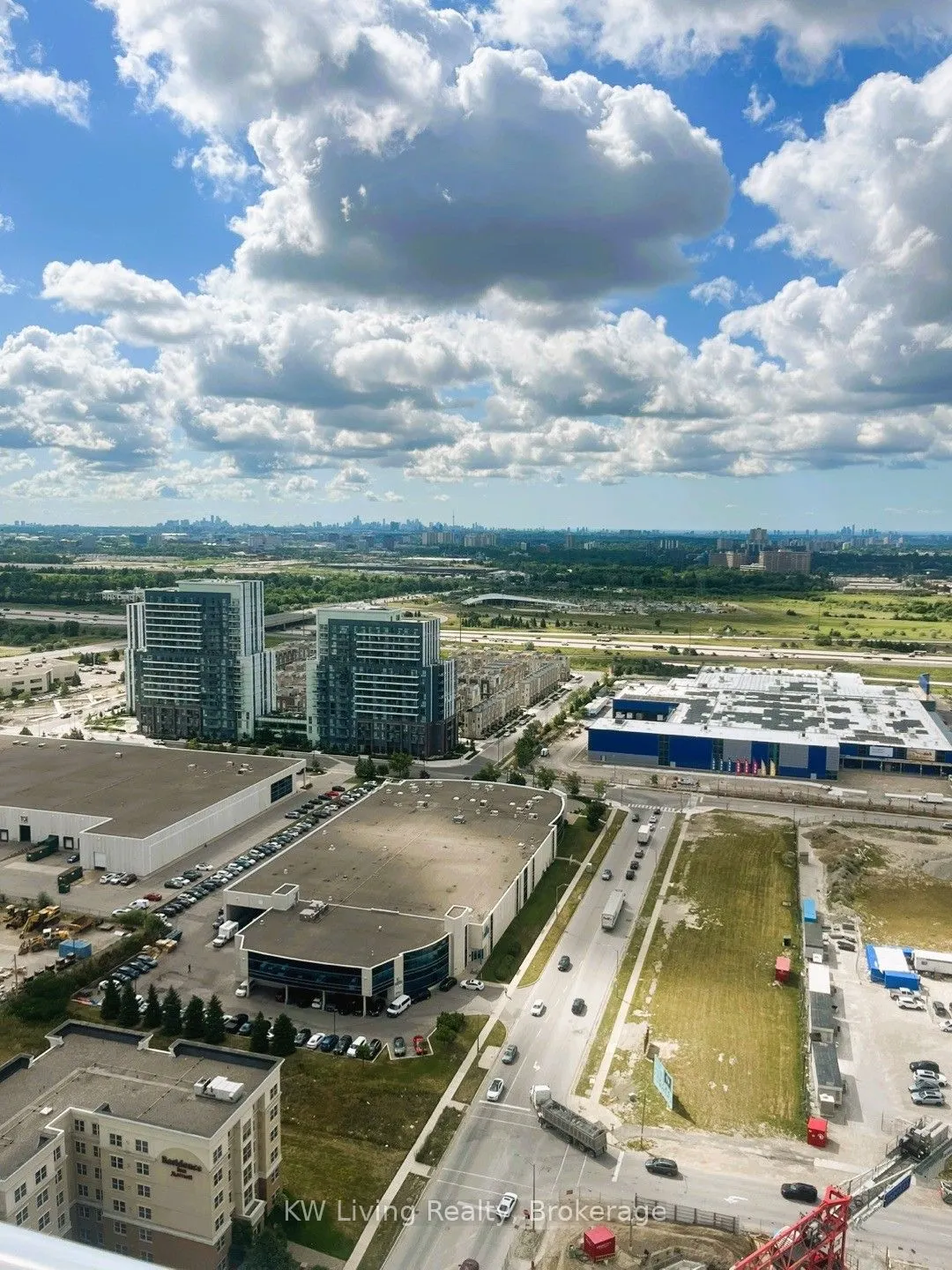 28 Interchange Way, #3511