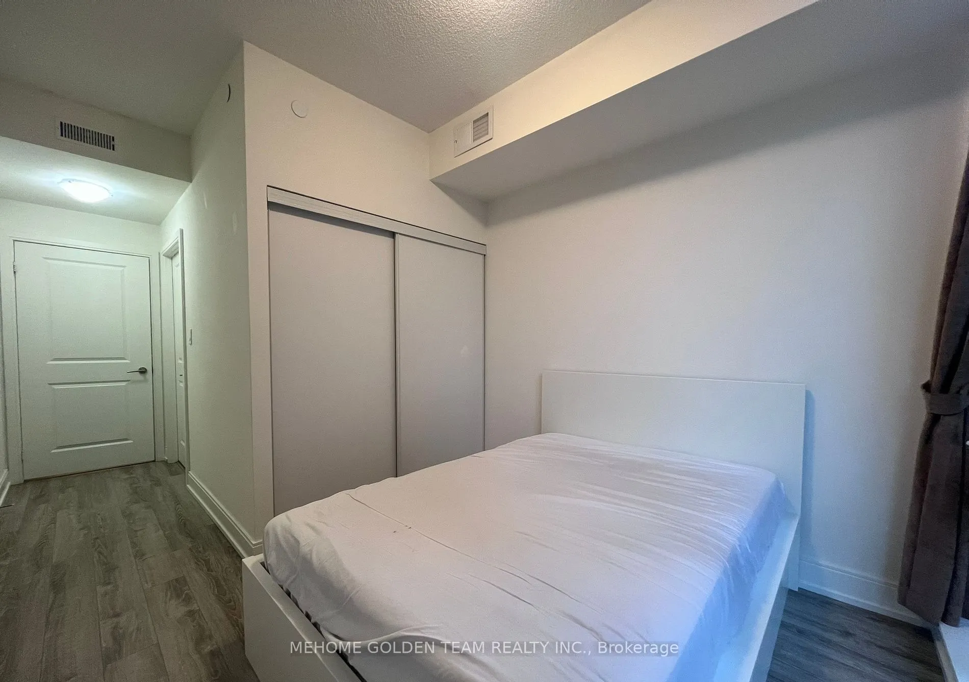 9600 Yonge Street, #218B