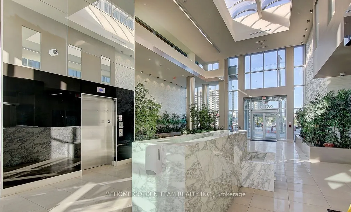 9600 Yonge Street, #218B