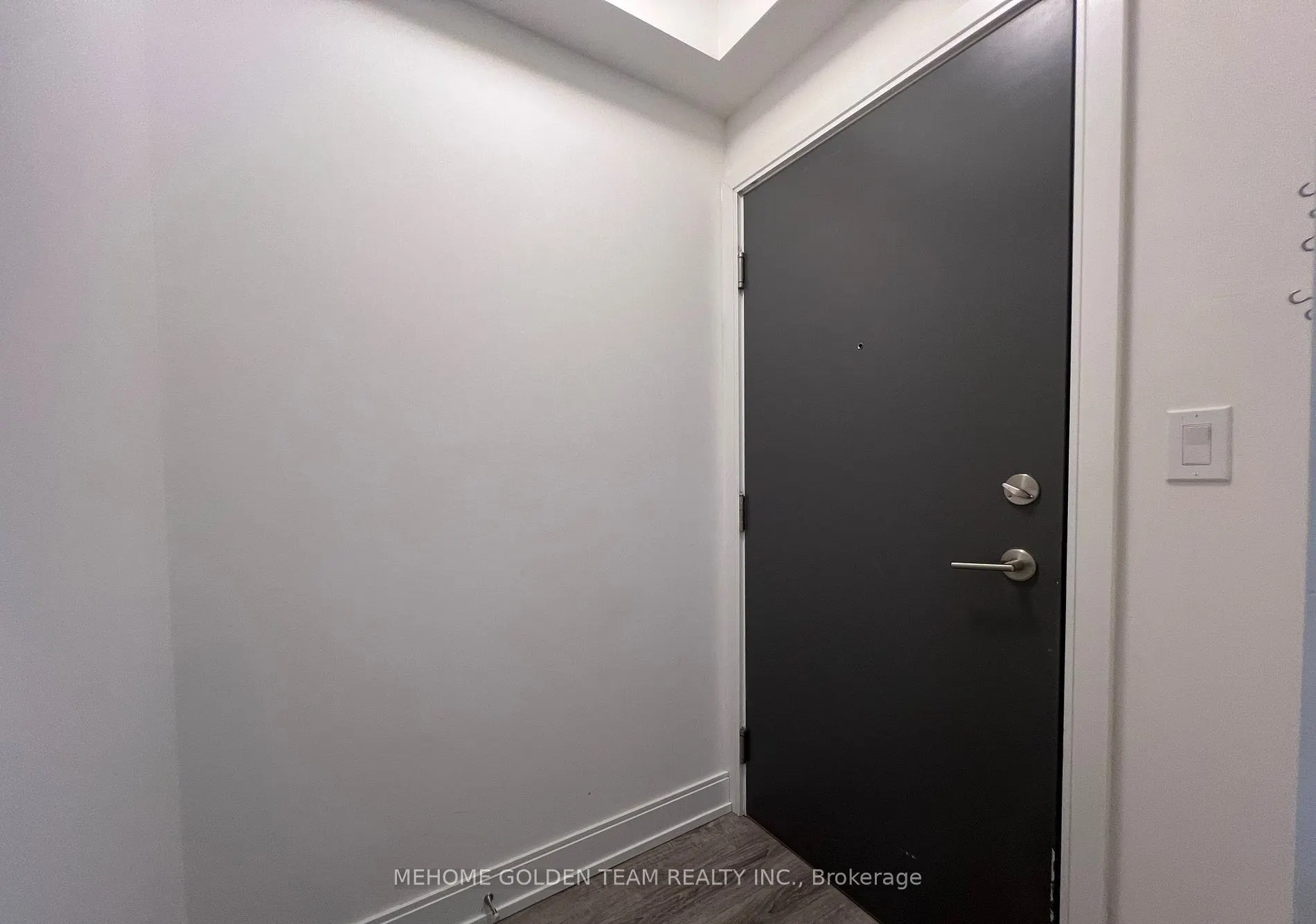 9600 Yonge Street, #218B