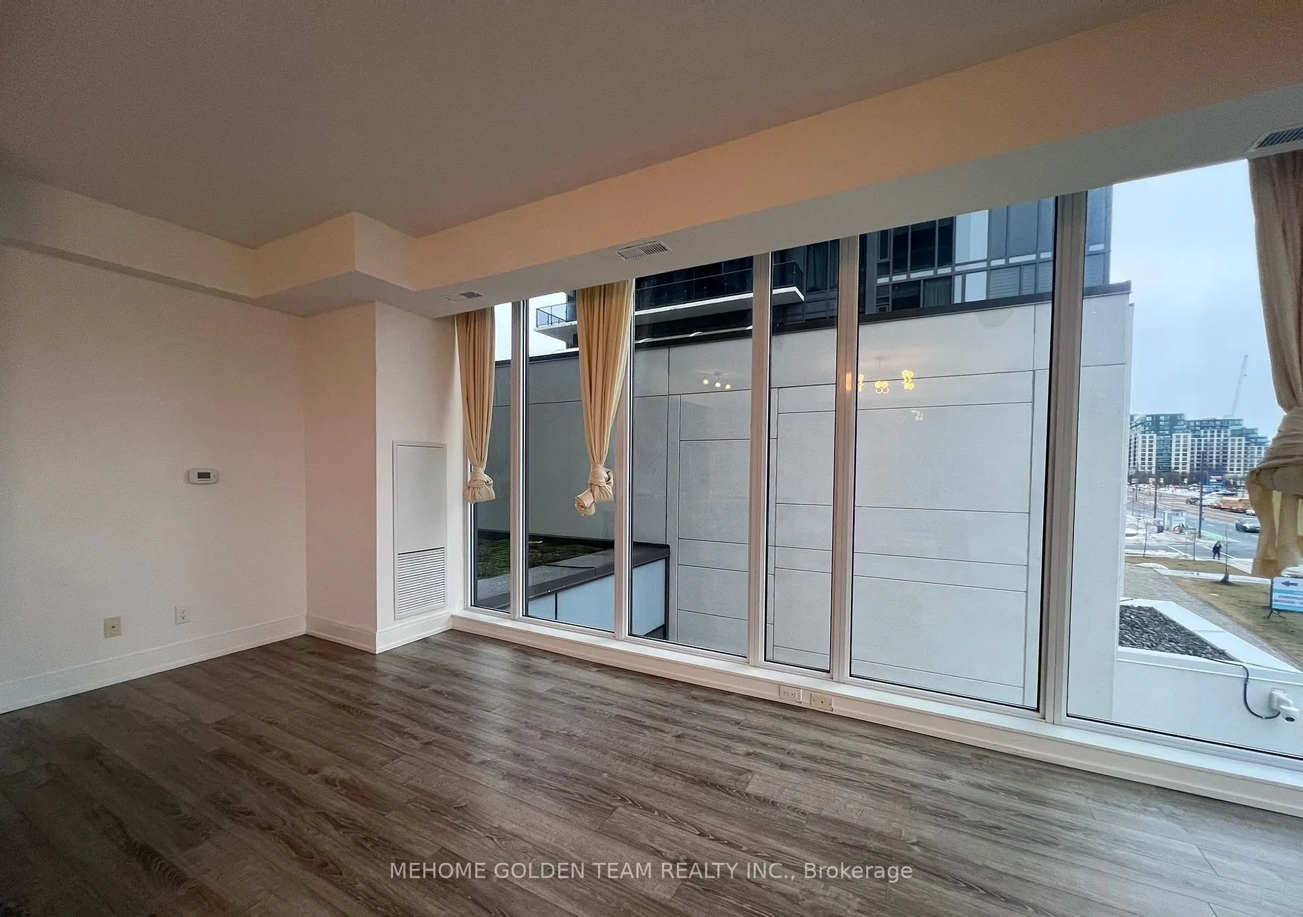 9600 Yonge Street, #218B
