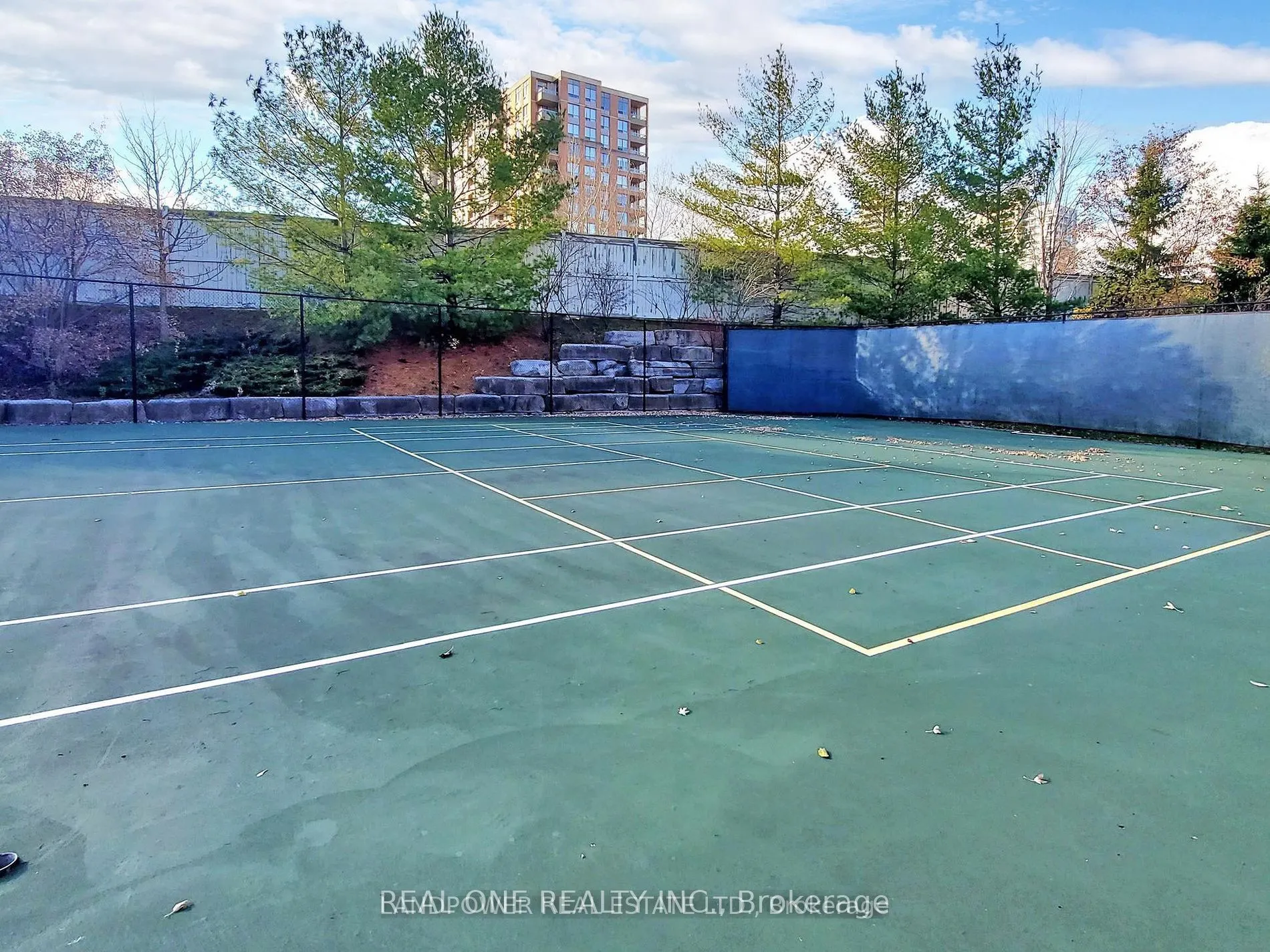 310 Red Maple Road, #1203