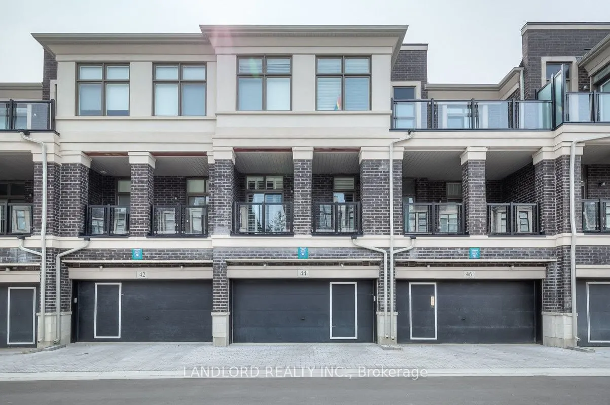 44 Armillo Place, #04