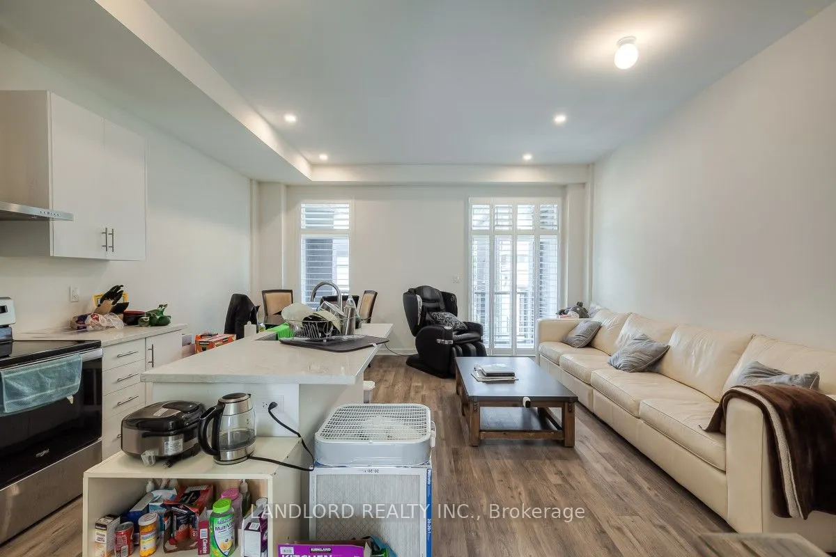 44 Armillo Place, #04