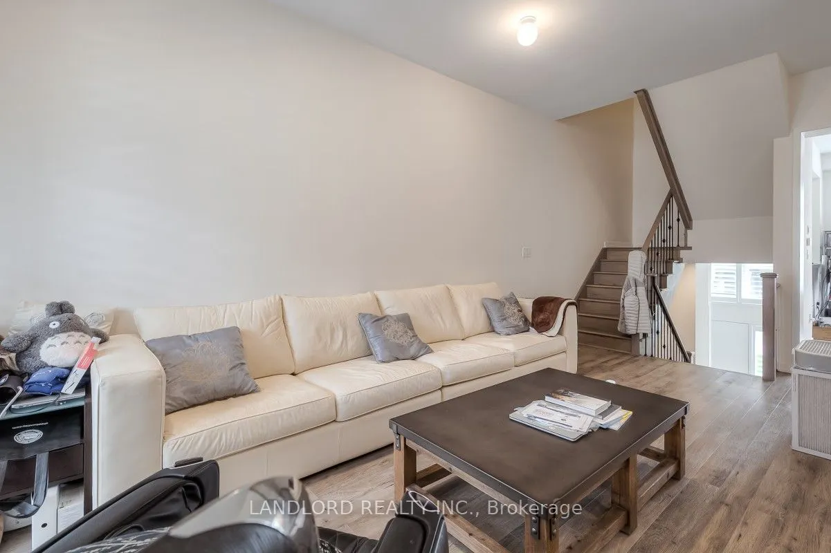 44 Armillo Place, #04