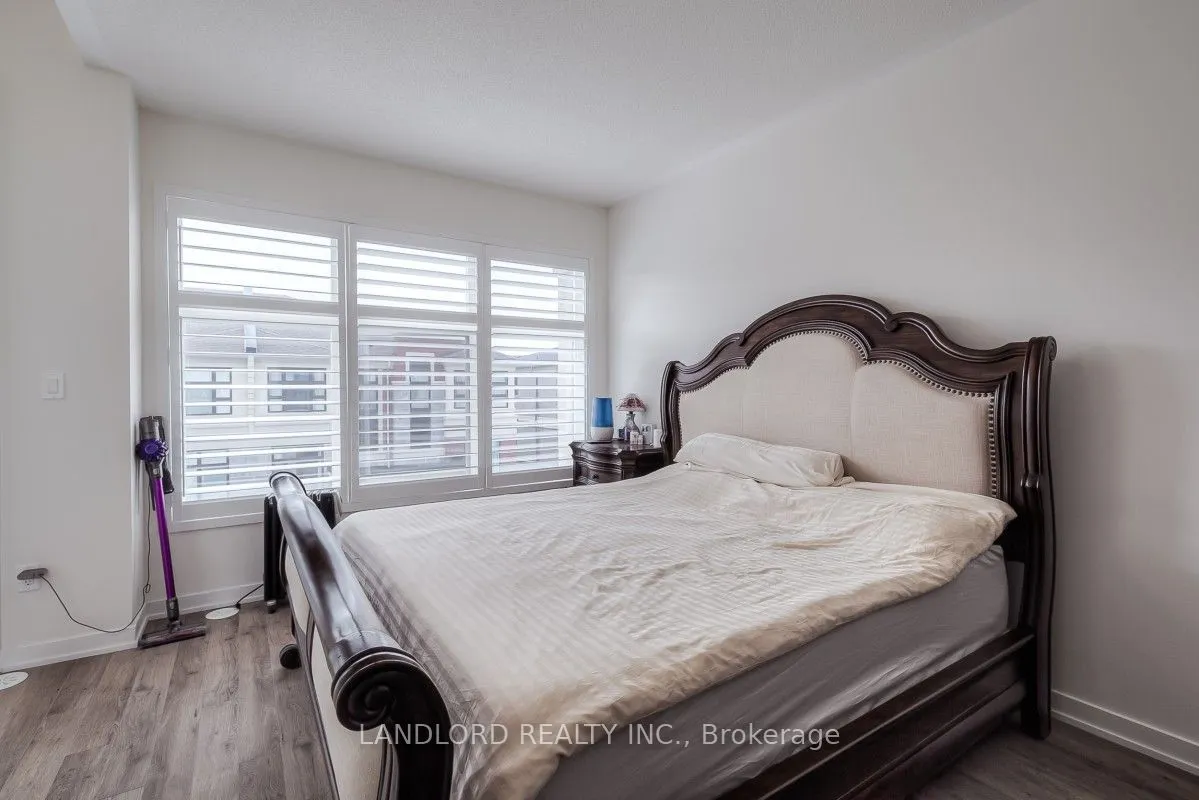 44 Armillo Place, #04