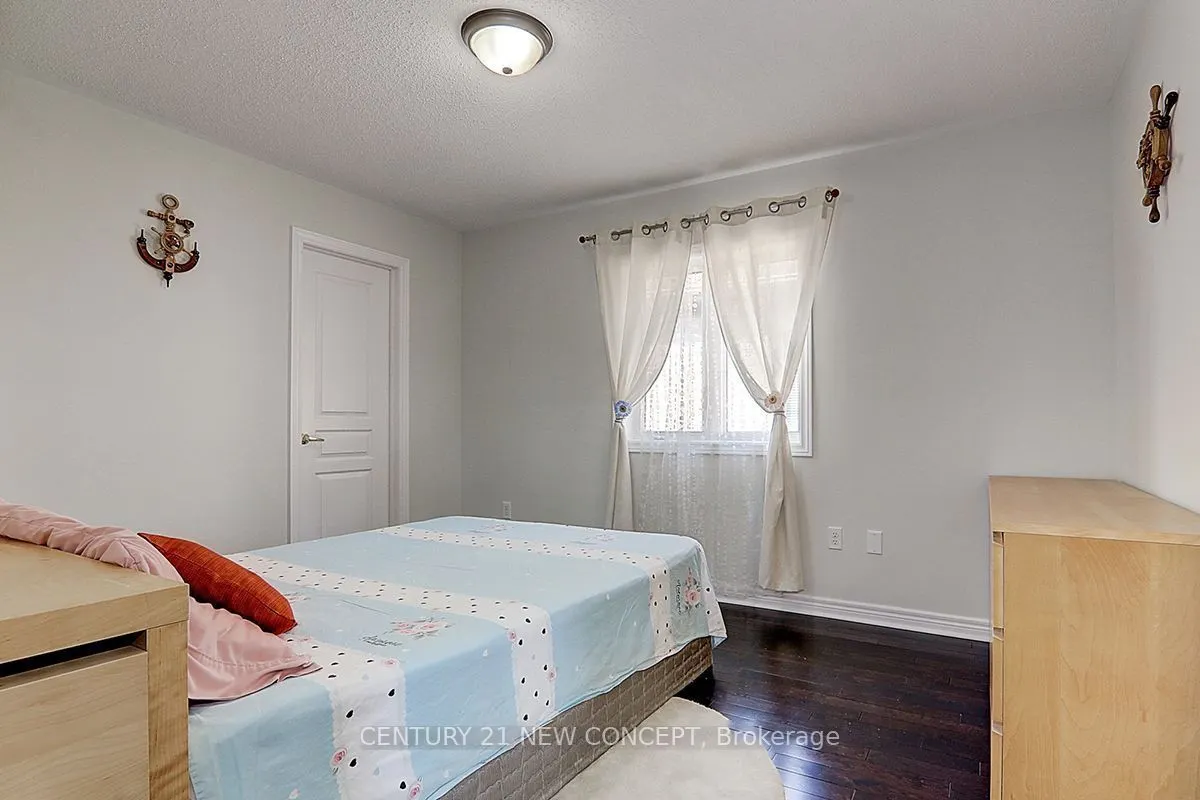 881 Memorial Circle