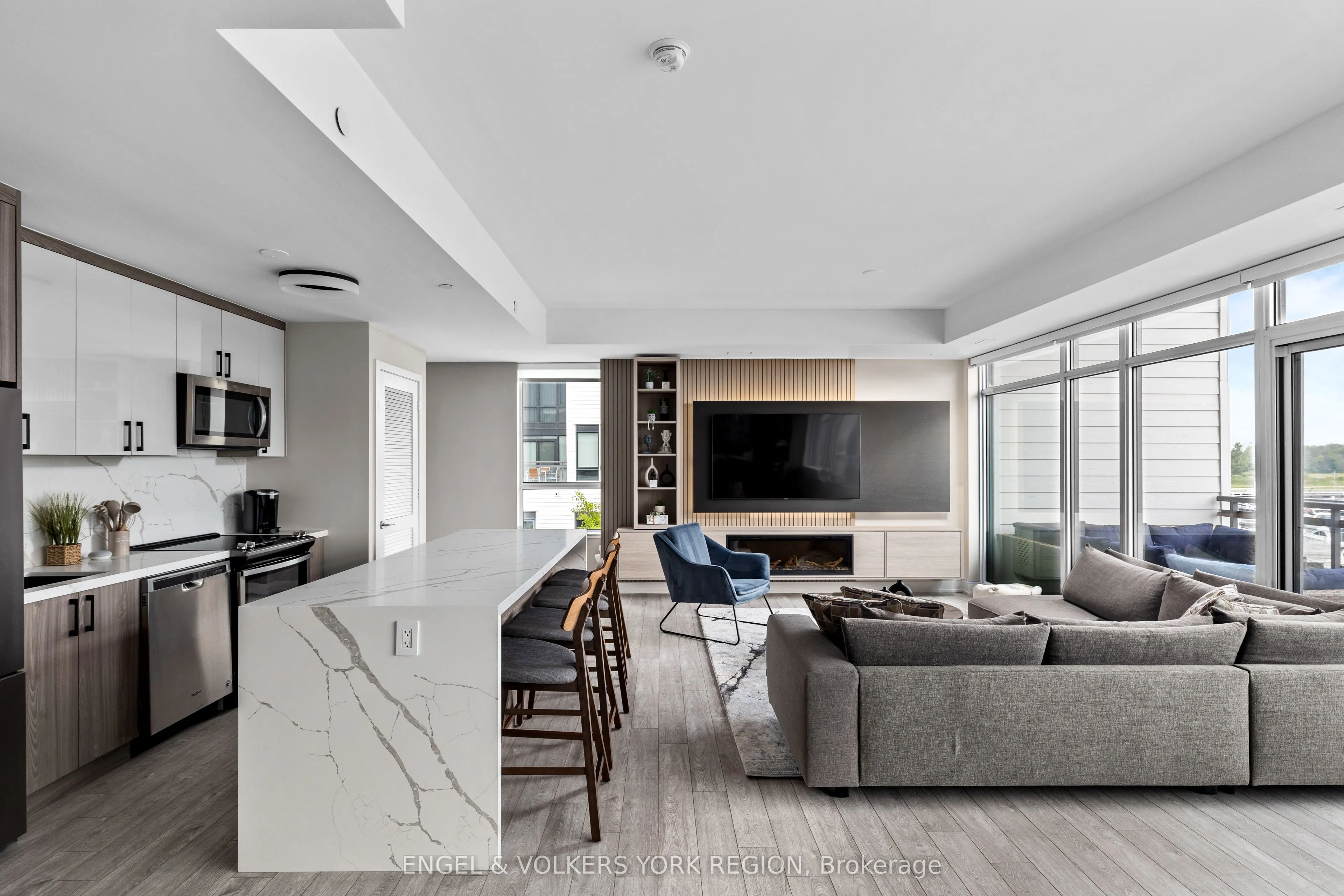 317 Broward Way, #110