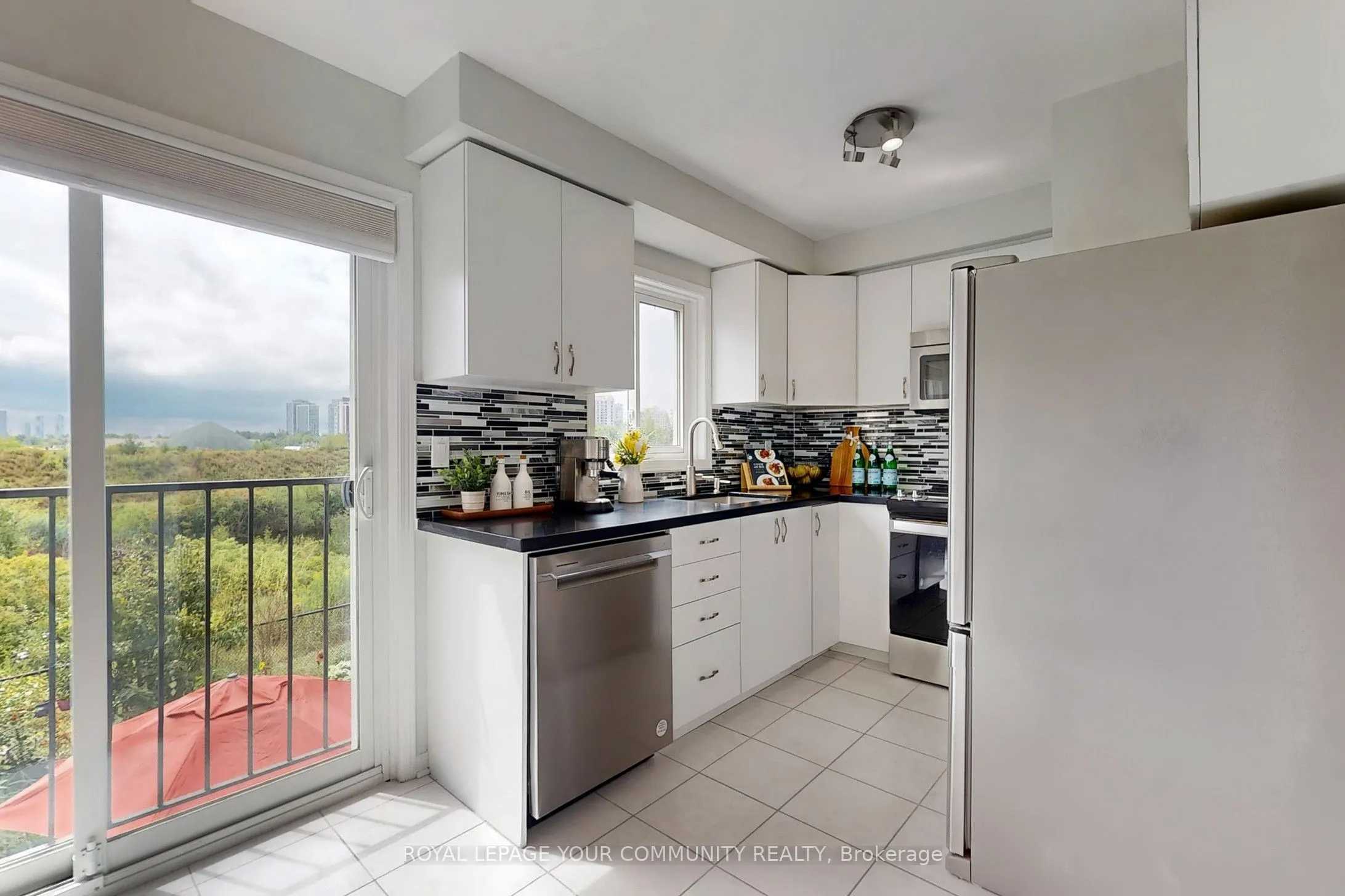 43 Larissa Court, #18