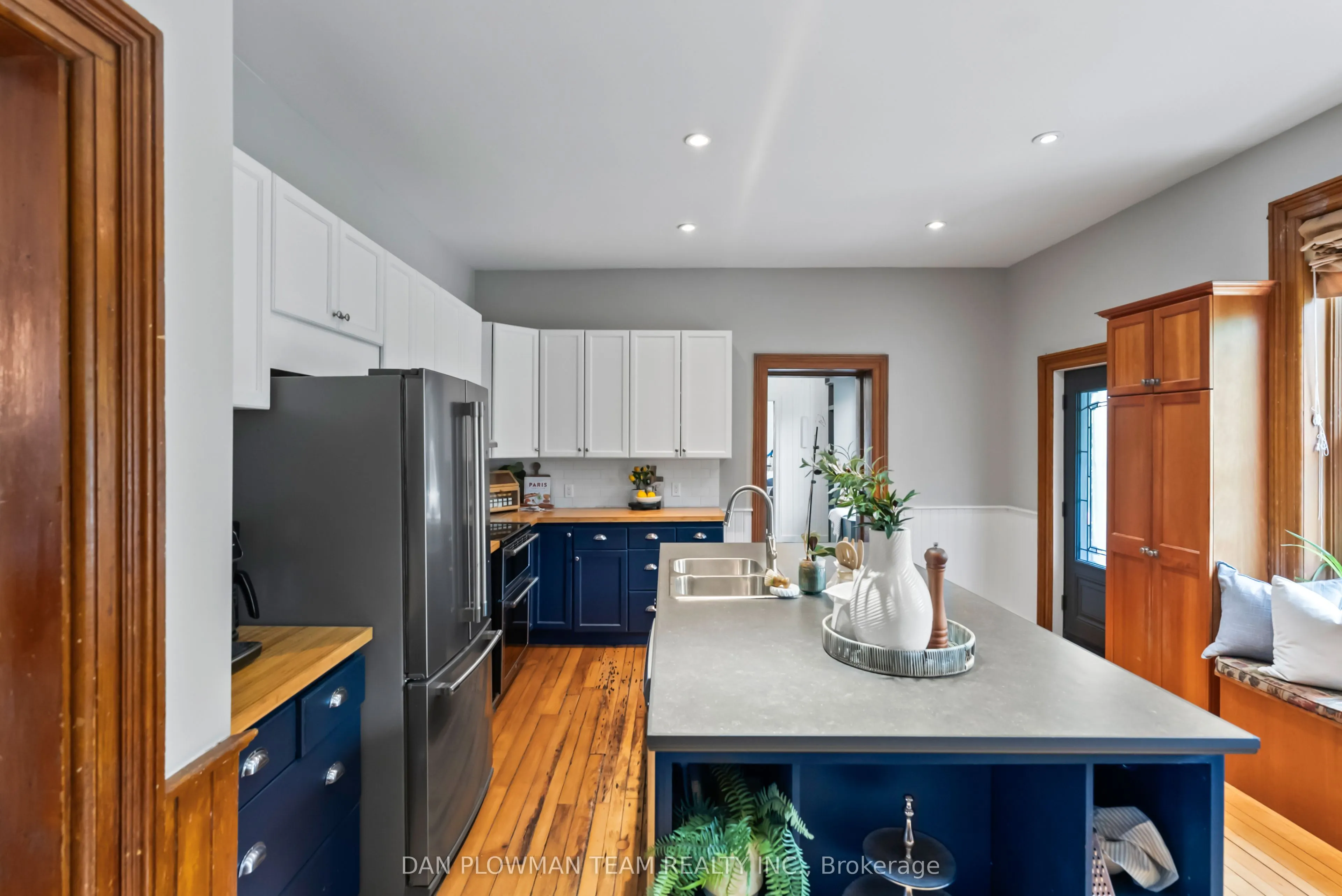 1250 Concession 2 Road