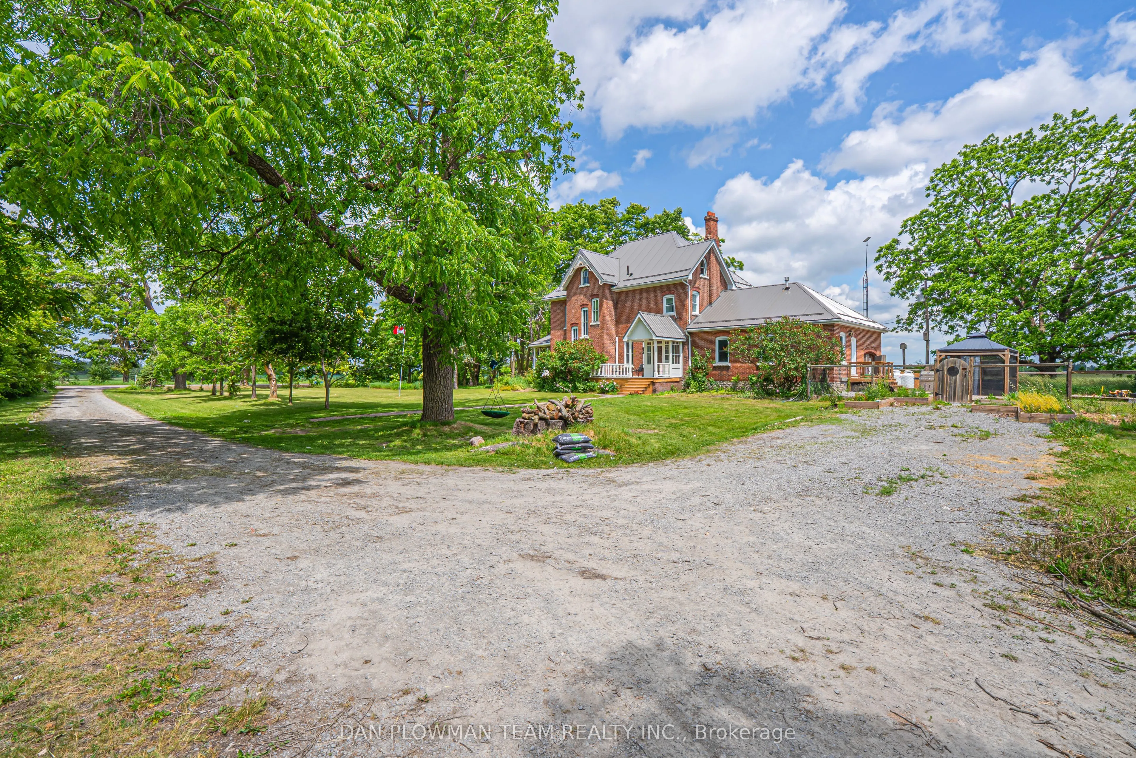1250 Concession 2 Road