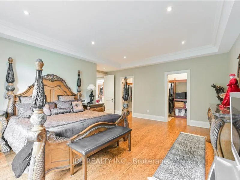 15 Lake Woods Drive