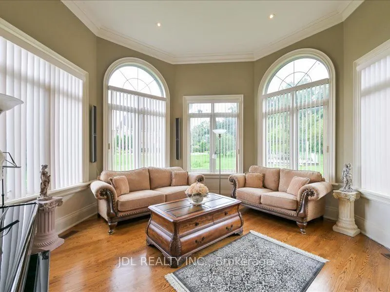 15 Lake Woods Drive