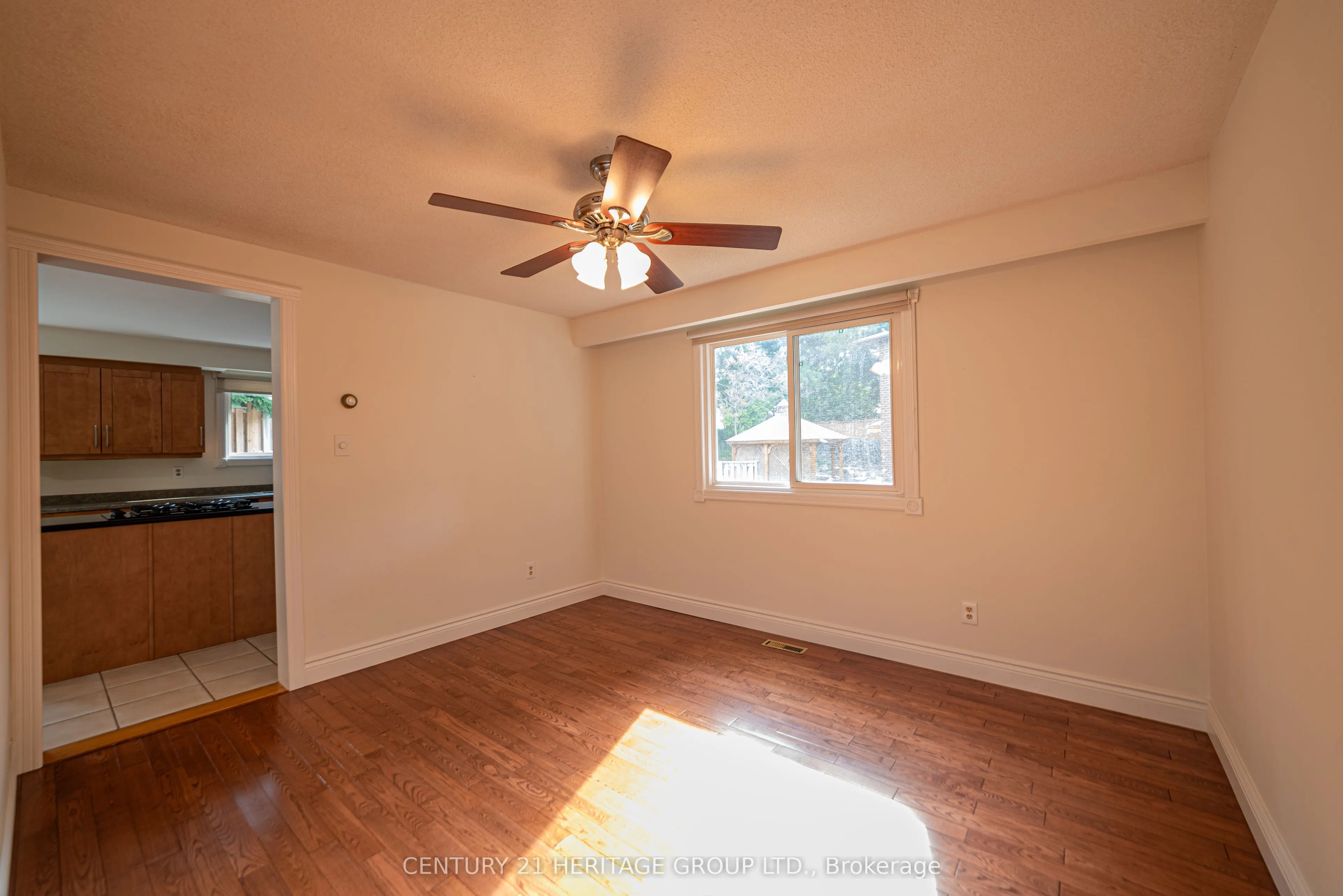 42 Portland Crescent, #Upper Level