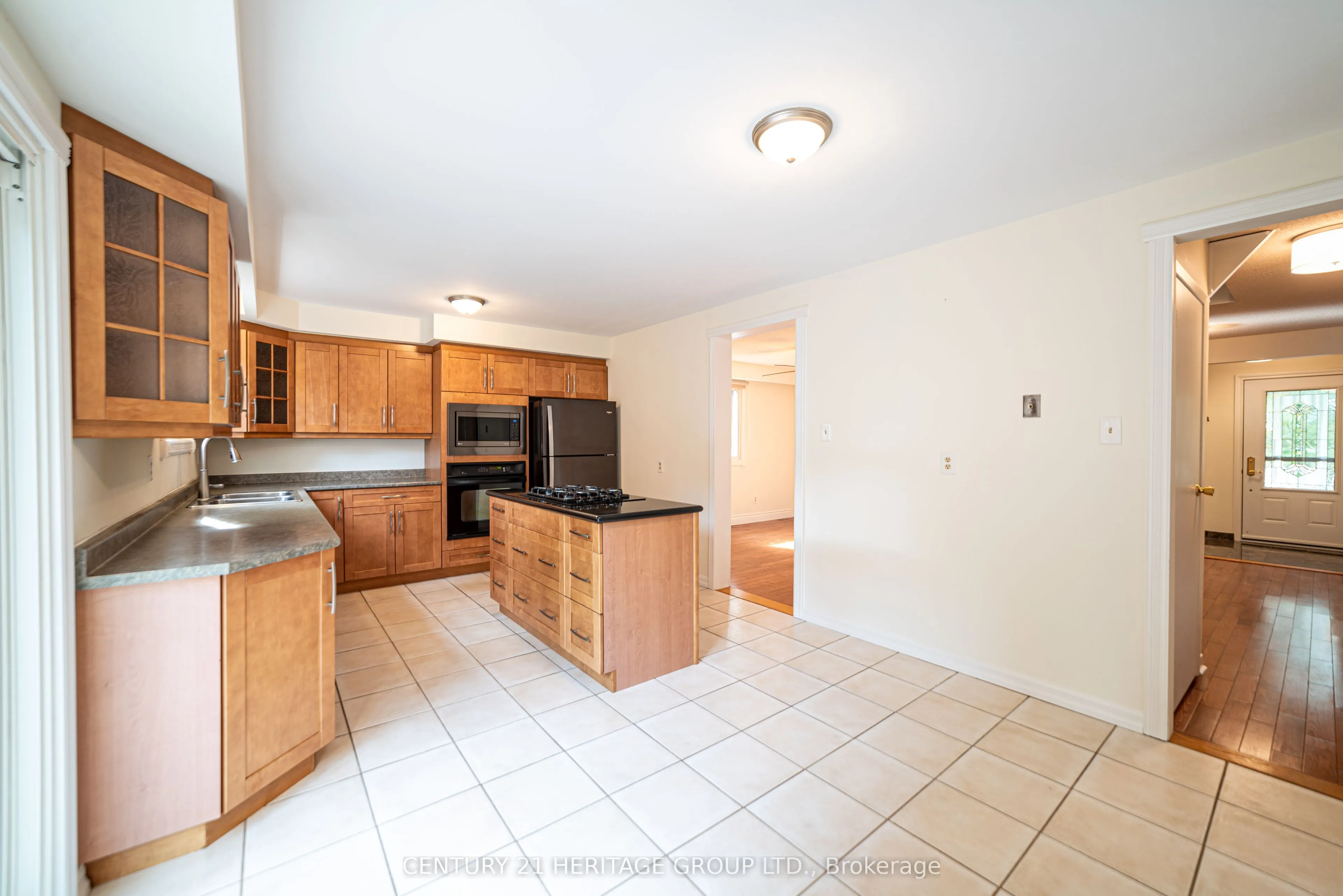 42 Portland Crescent, #Upper Level