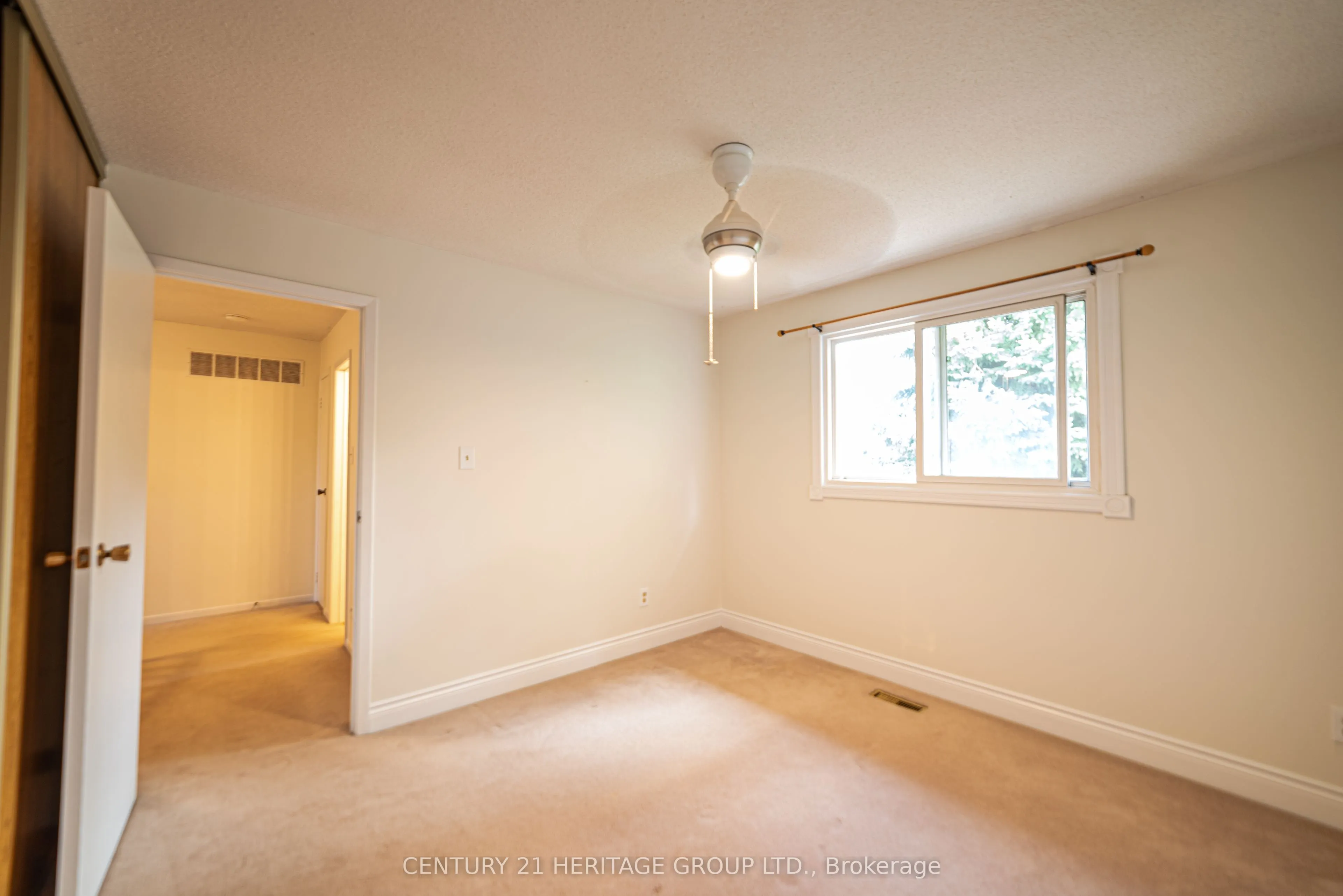 42 Portland Crescent, #Upper Level