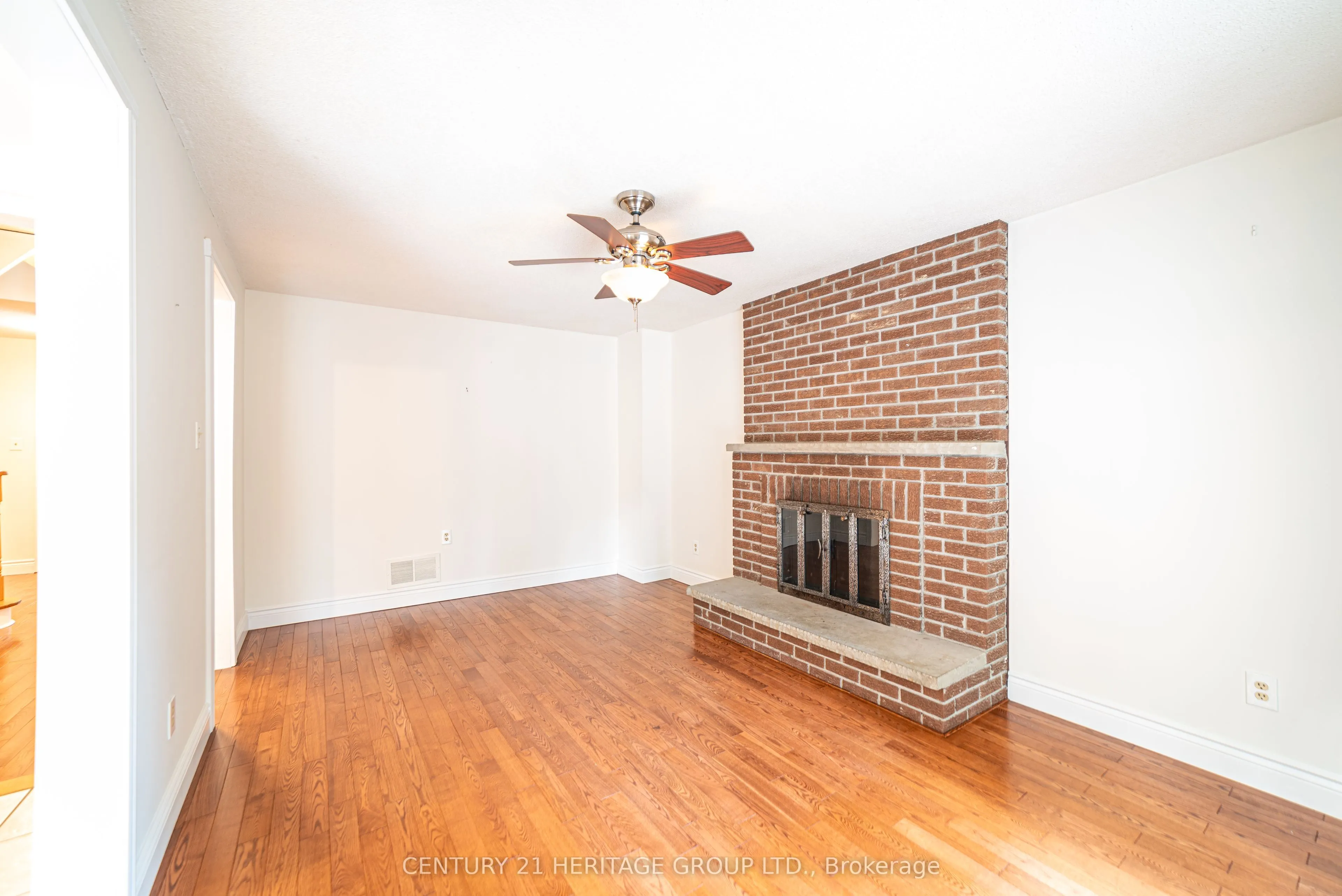 42 Portland Crescent, #Upper Level