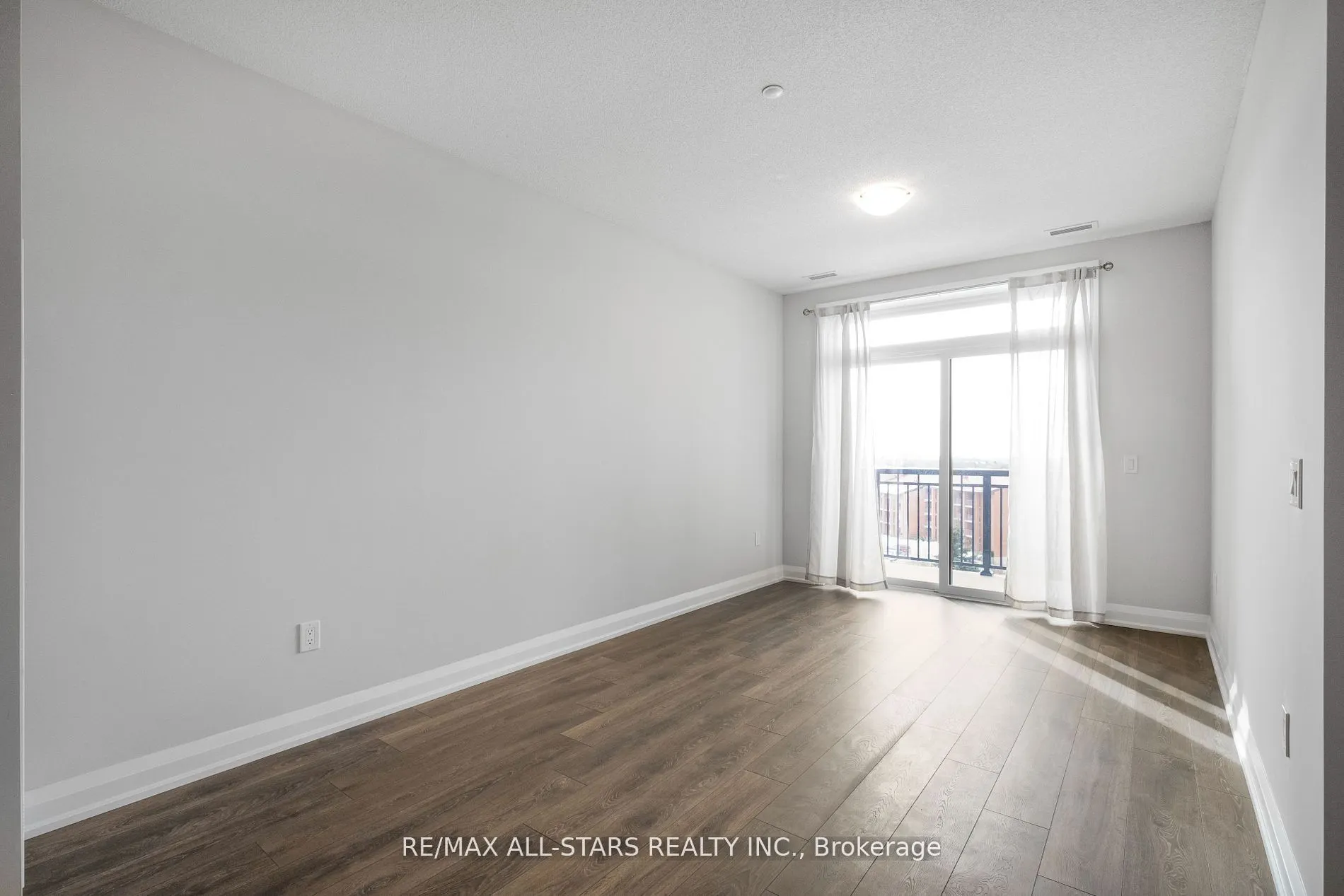 5917 Main Street, #612