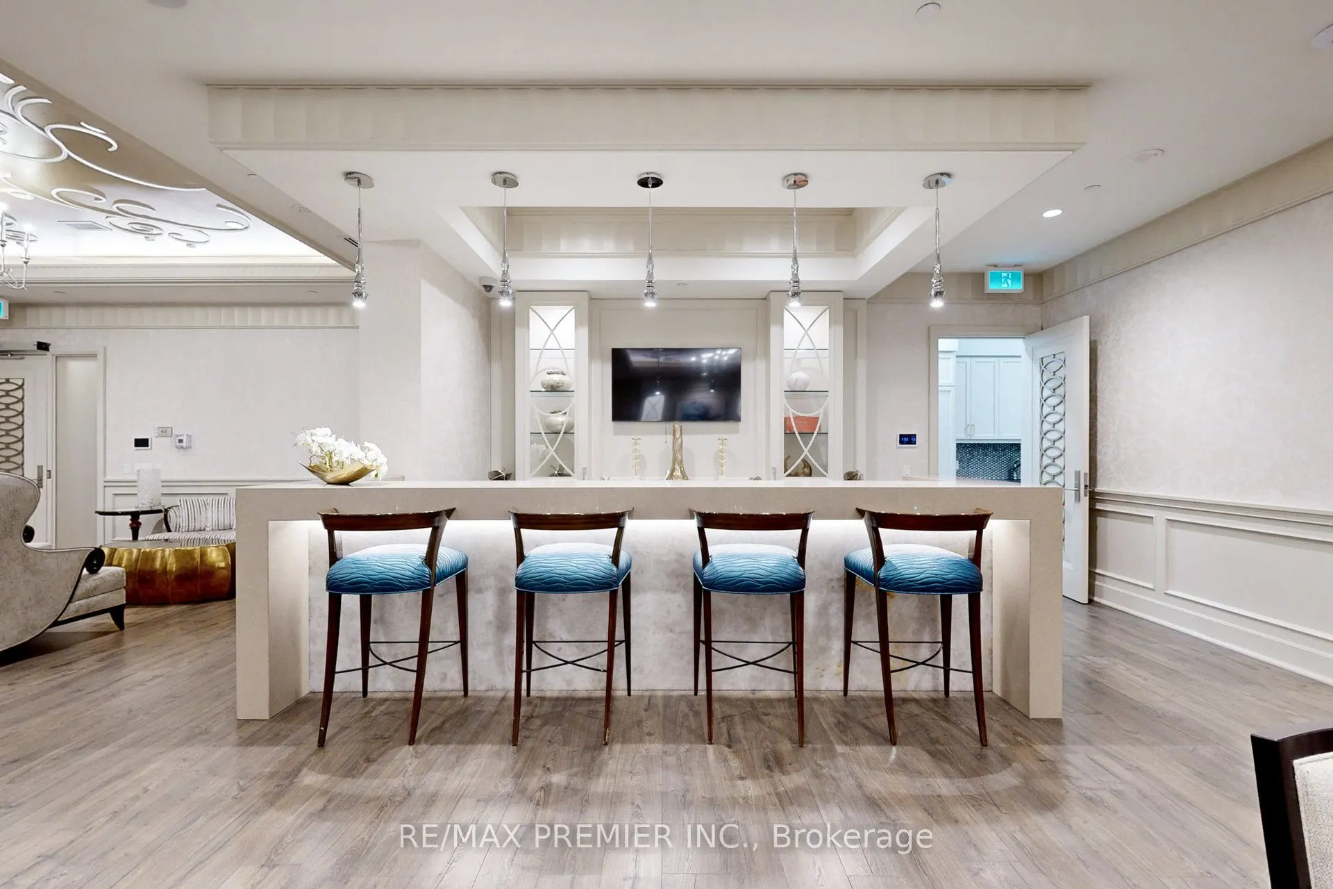 9085 Jane Street, #Suite 1907