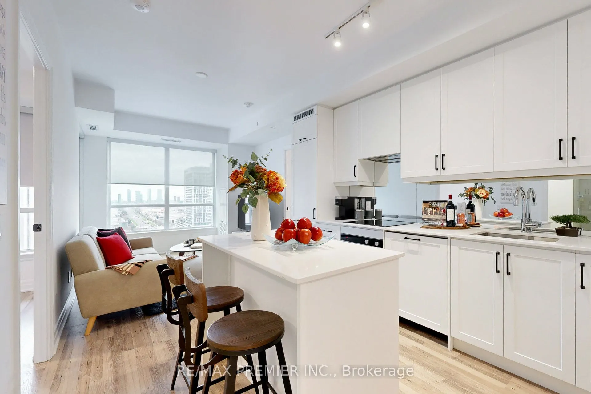 9085 Jane Street, #Suite 1907