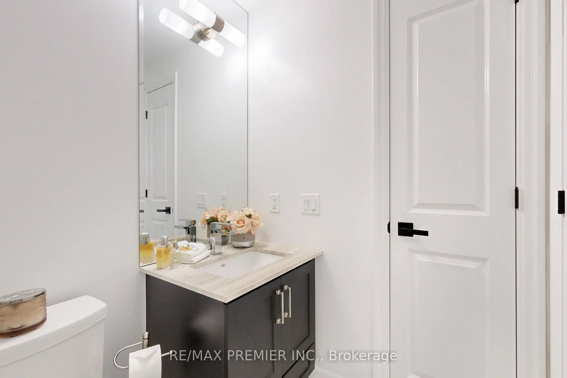 9085 Jane Street, #Suite 1907