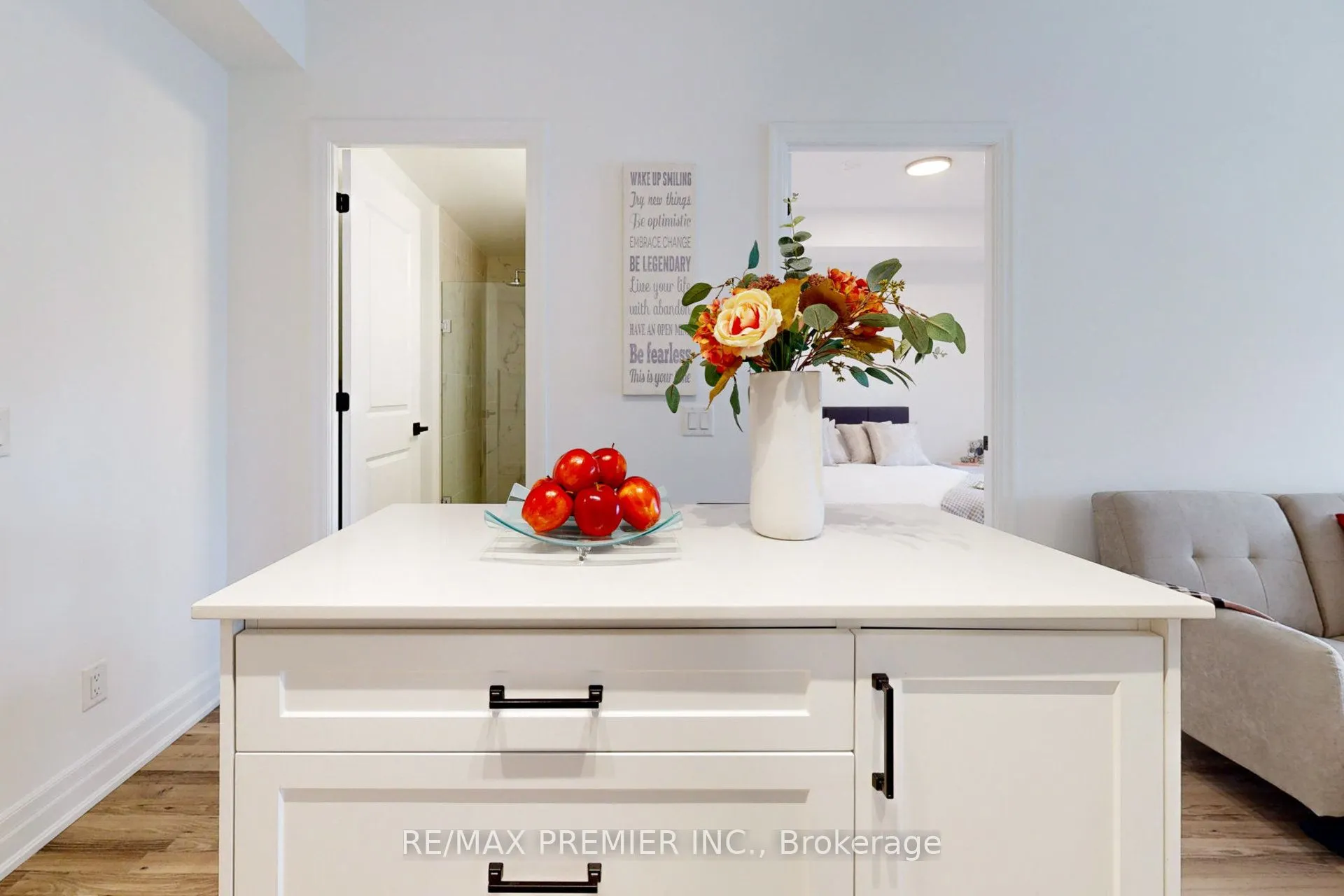 9085 Jane Street, #Suite 1907