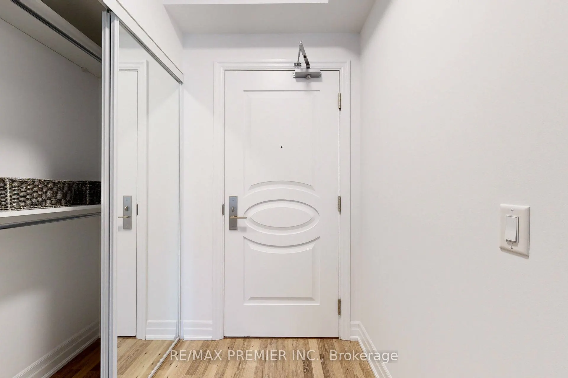 9085 Jane Street, #Suite 1907