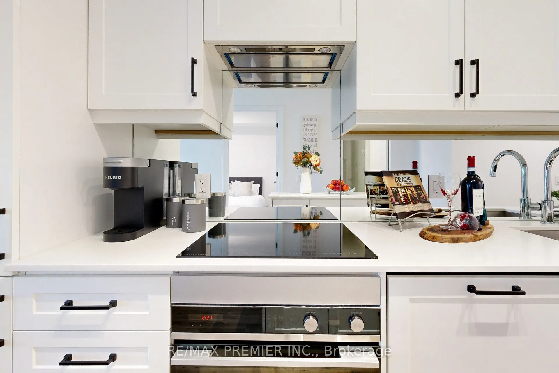 9085 Jane Street, #Suite 1907