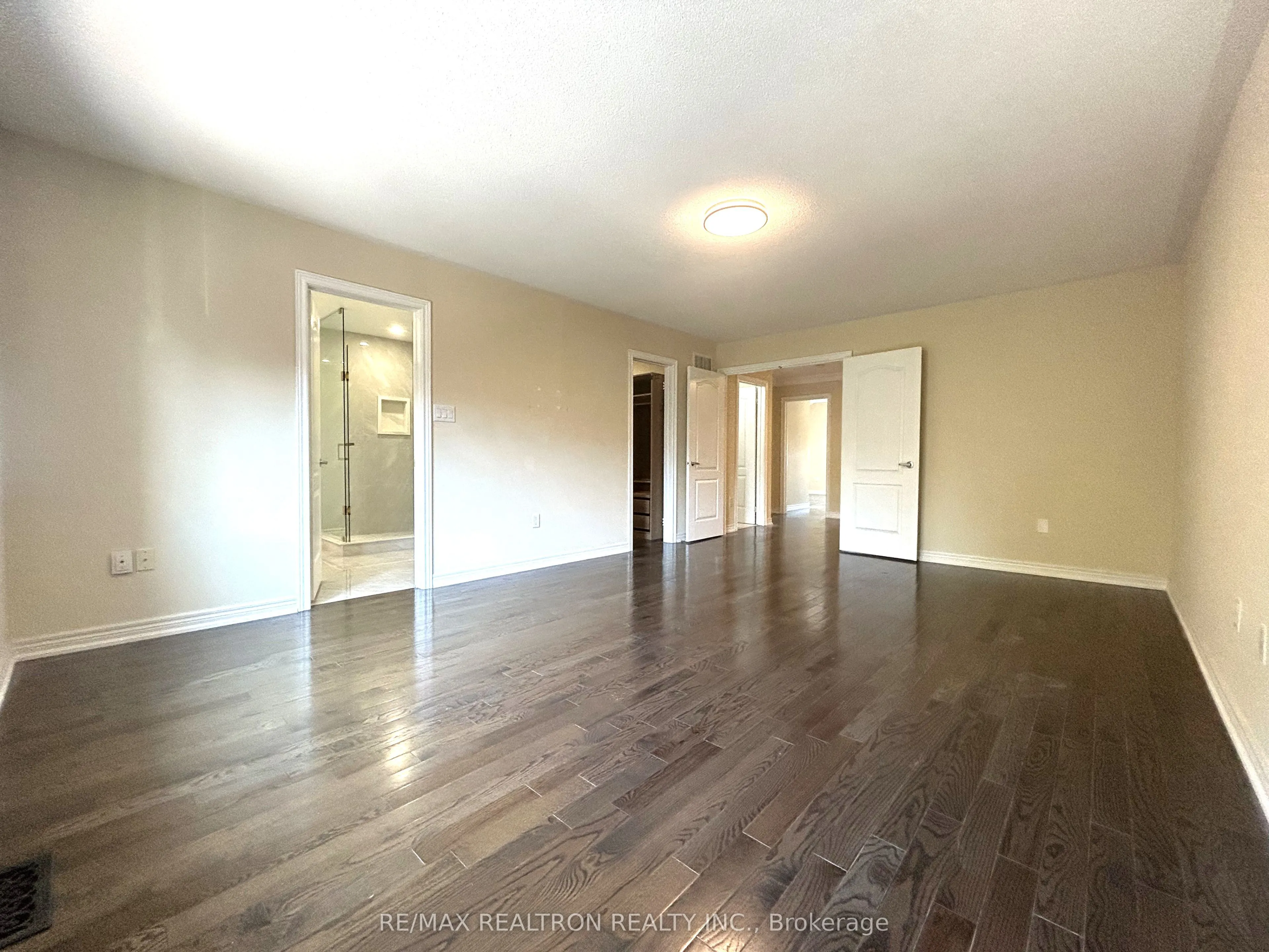 8 Harvest Court