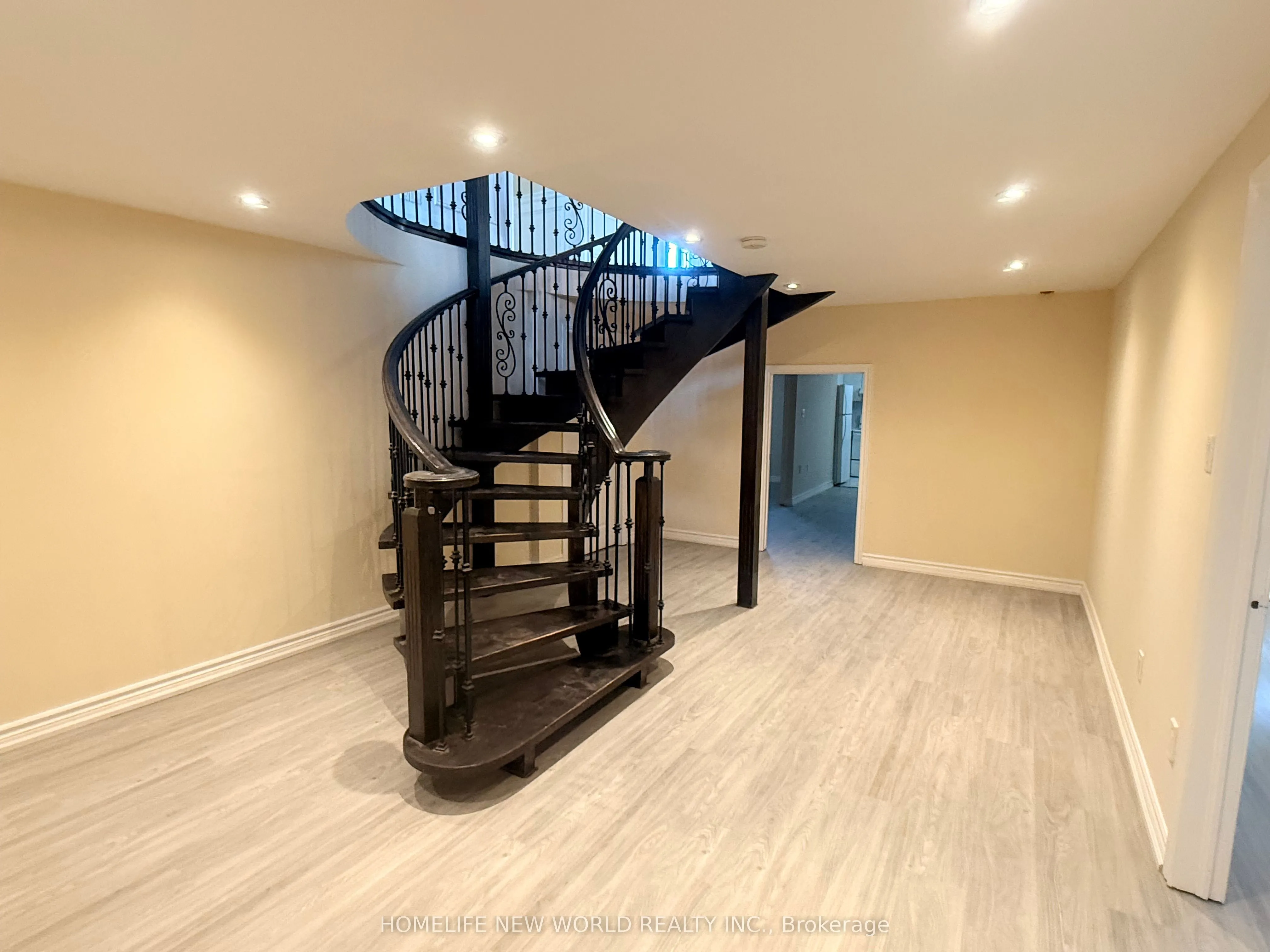2 Gatewood Court