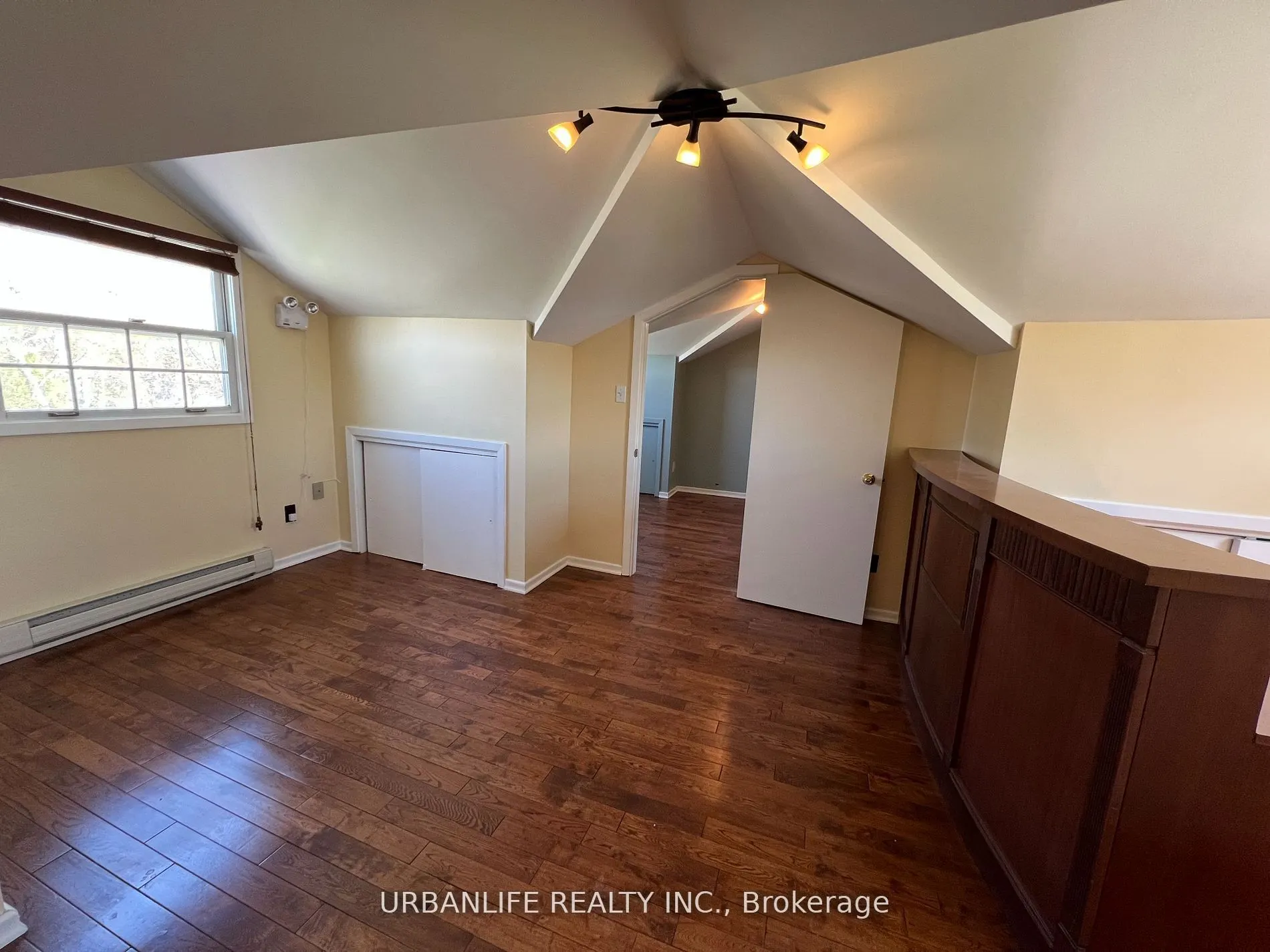 19027 Leslie Street, #220