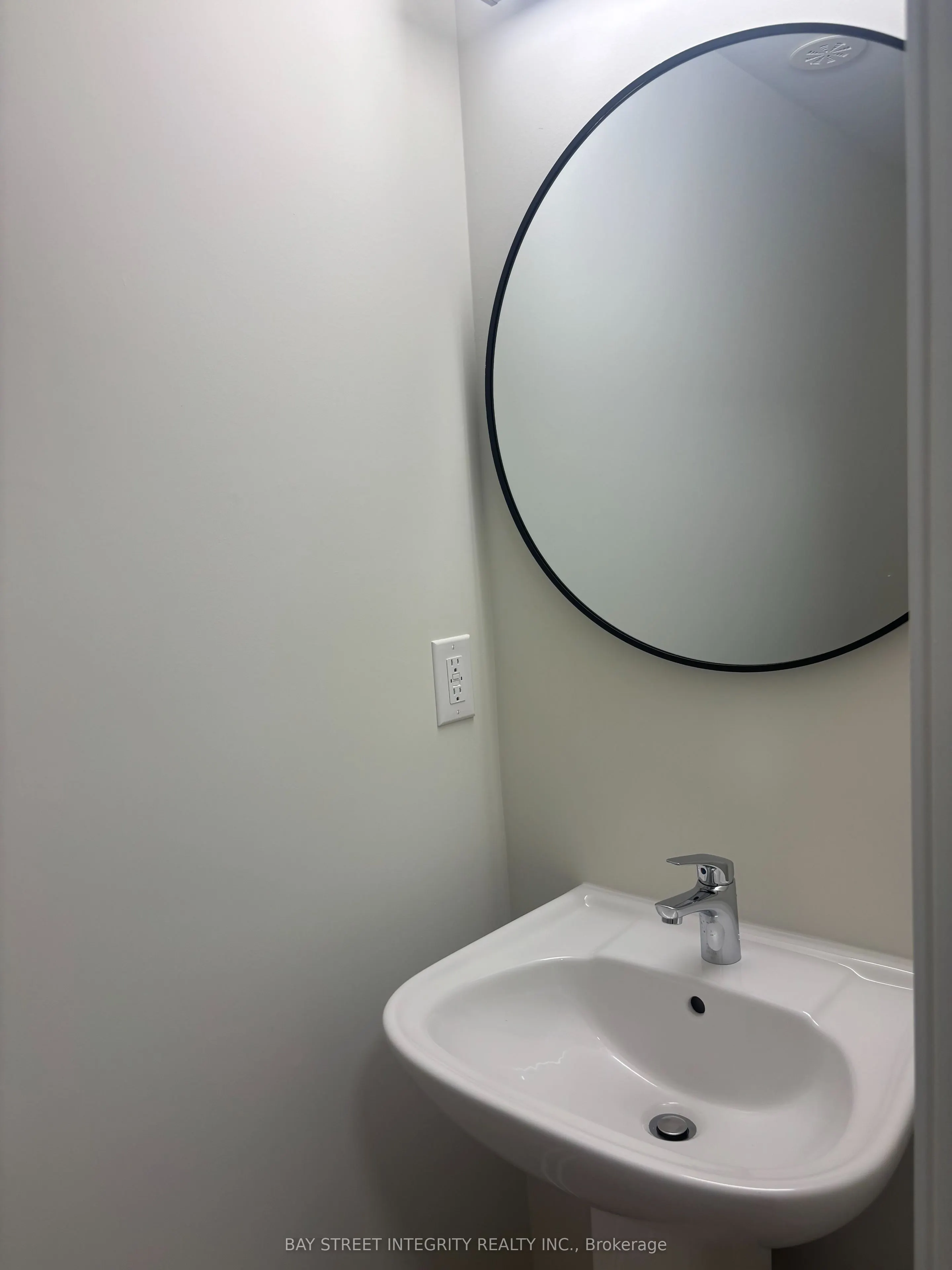 64 Matawin Lane, #0036BLK4