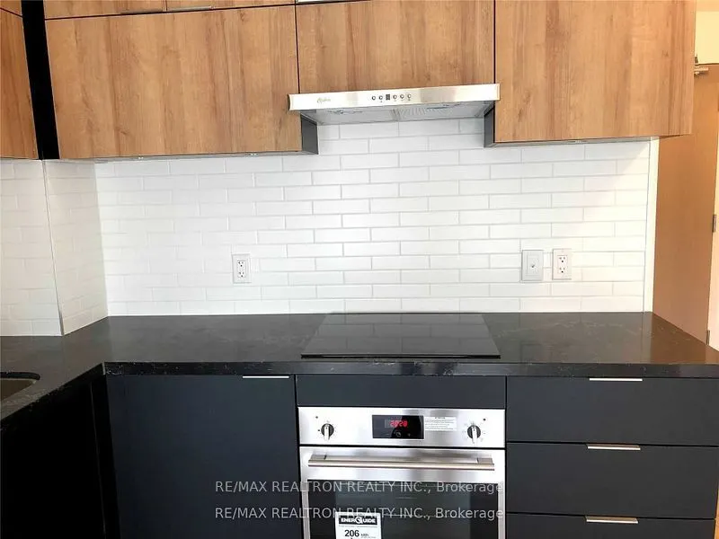 8 Rouge Valley Drive, #1110B