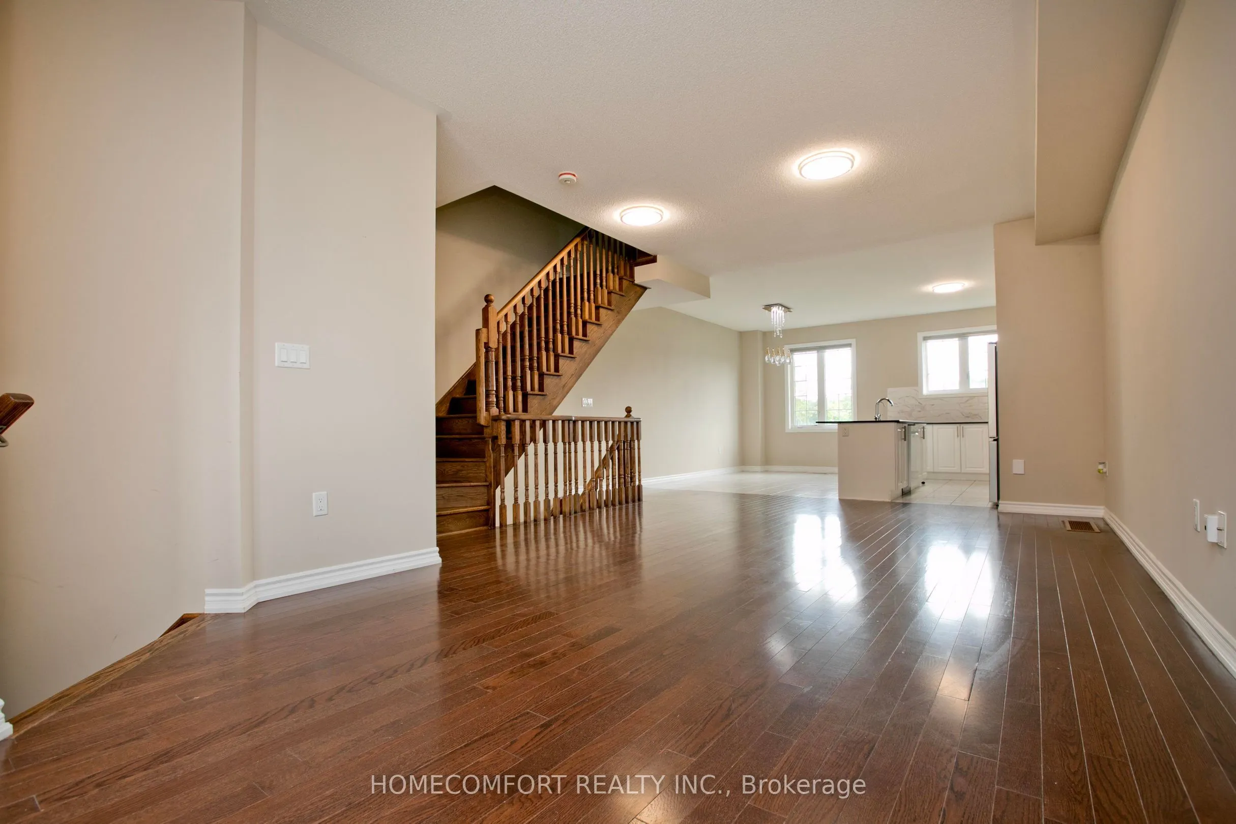 9 Milbourne Lane